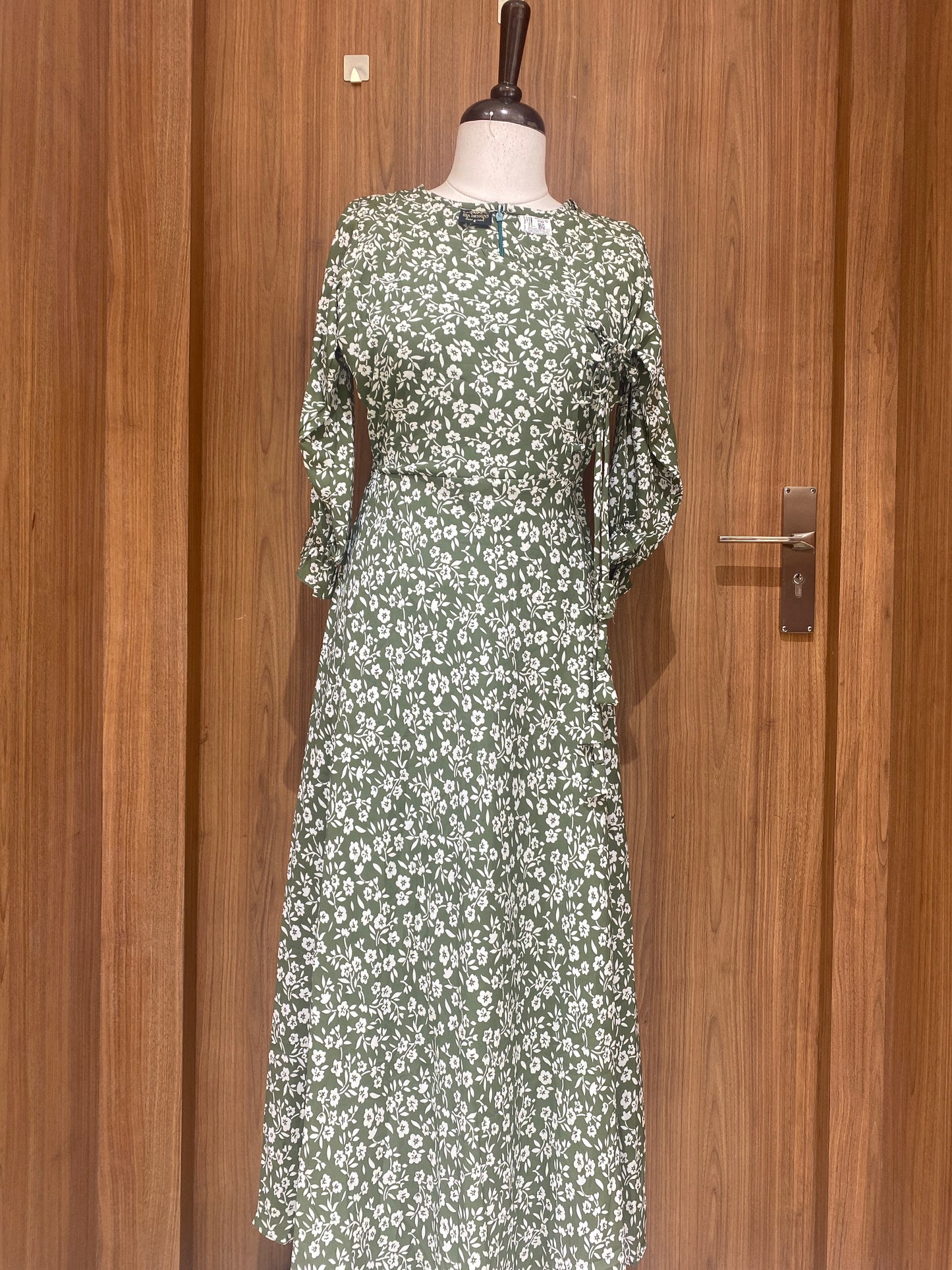 OFFER SALES TOPS COLLECTIONS - IHA 26995