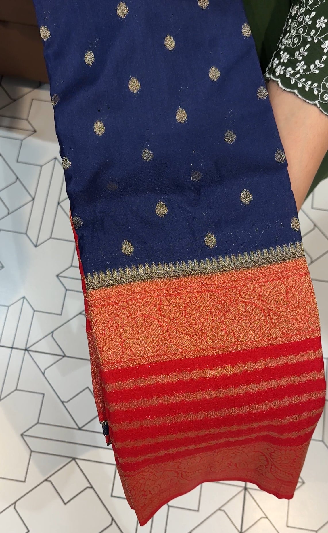 SEMI BANARASI SAREES - IHA 19654