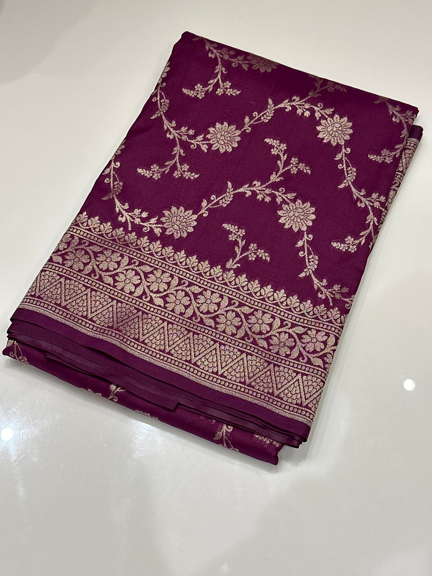 OFFER SALES SAREES - IHA 27137