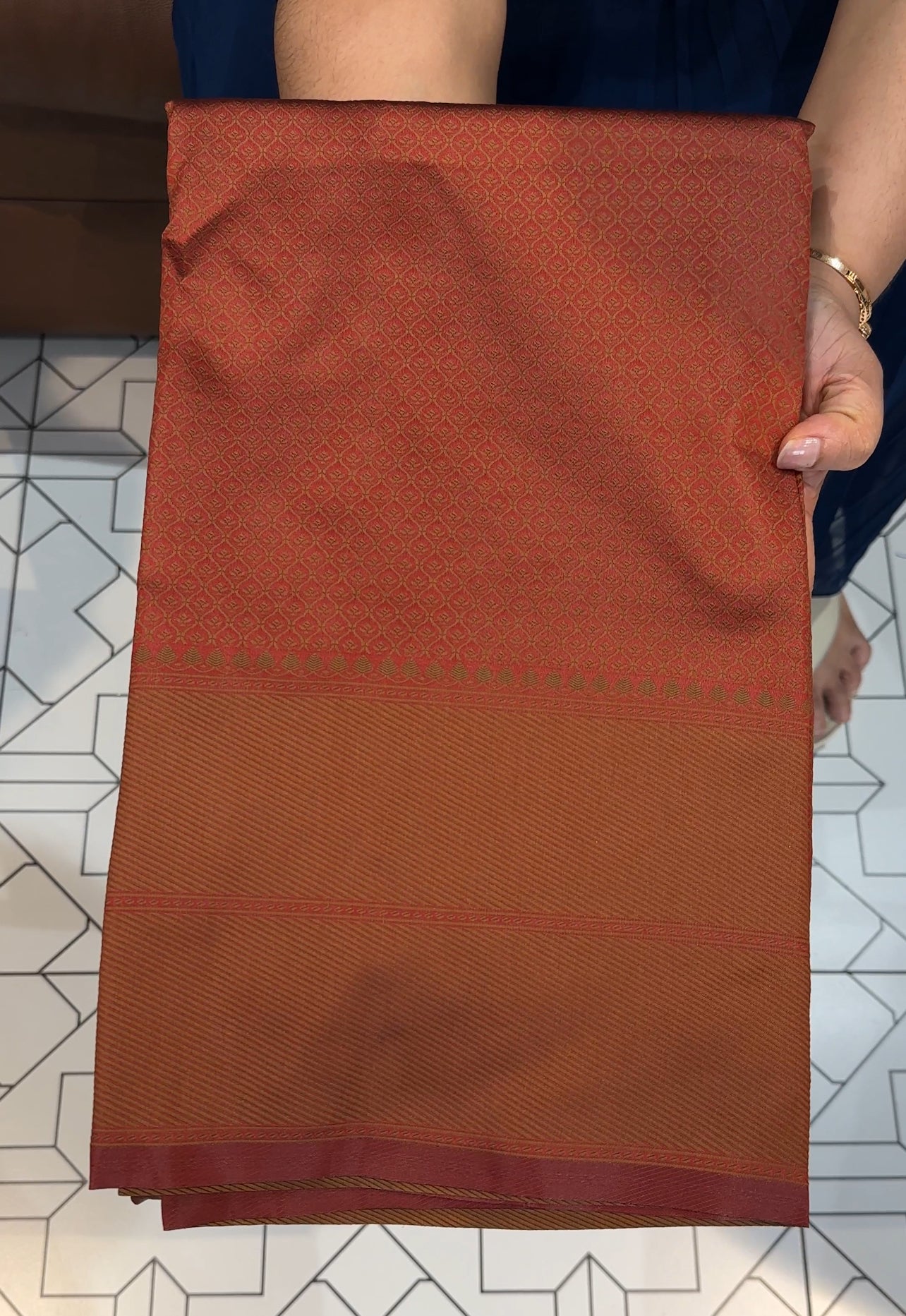 SEMI BANARASI SAREE - IHA 18194