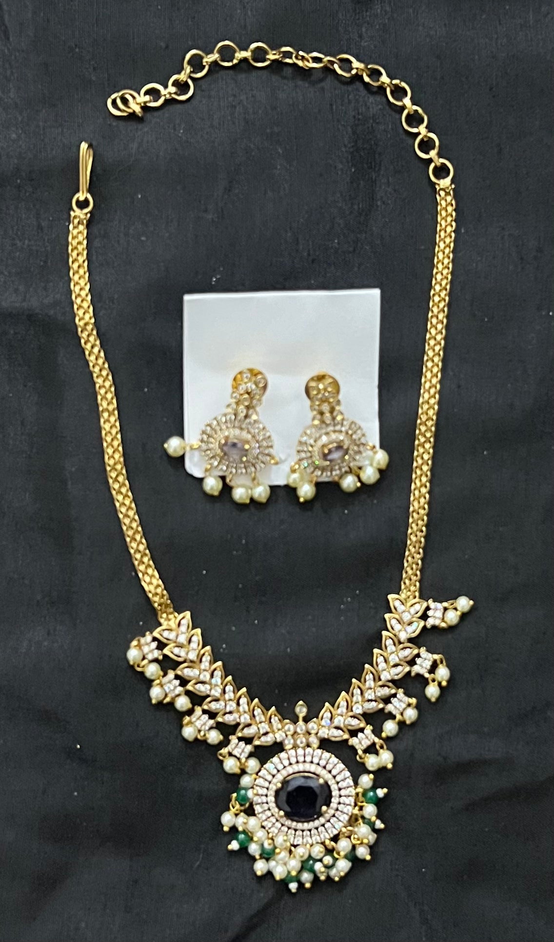 DESIGNER NECKLACE SET - IHA 14223