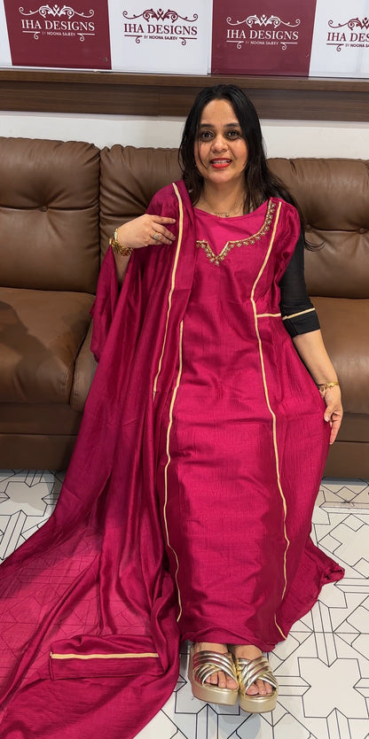 IHA'S IN-HOUSE HAND ALINE TOP AND DUPATTA - IHA 18452