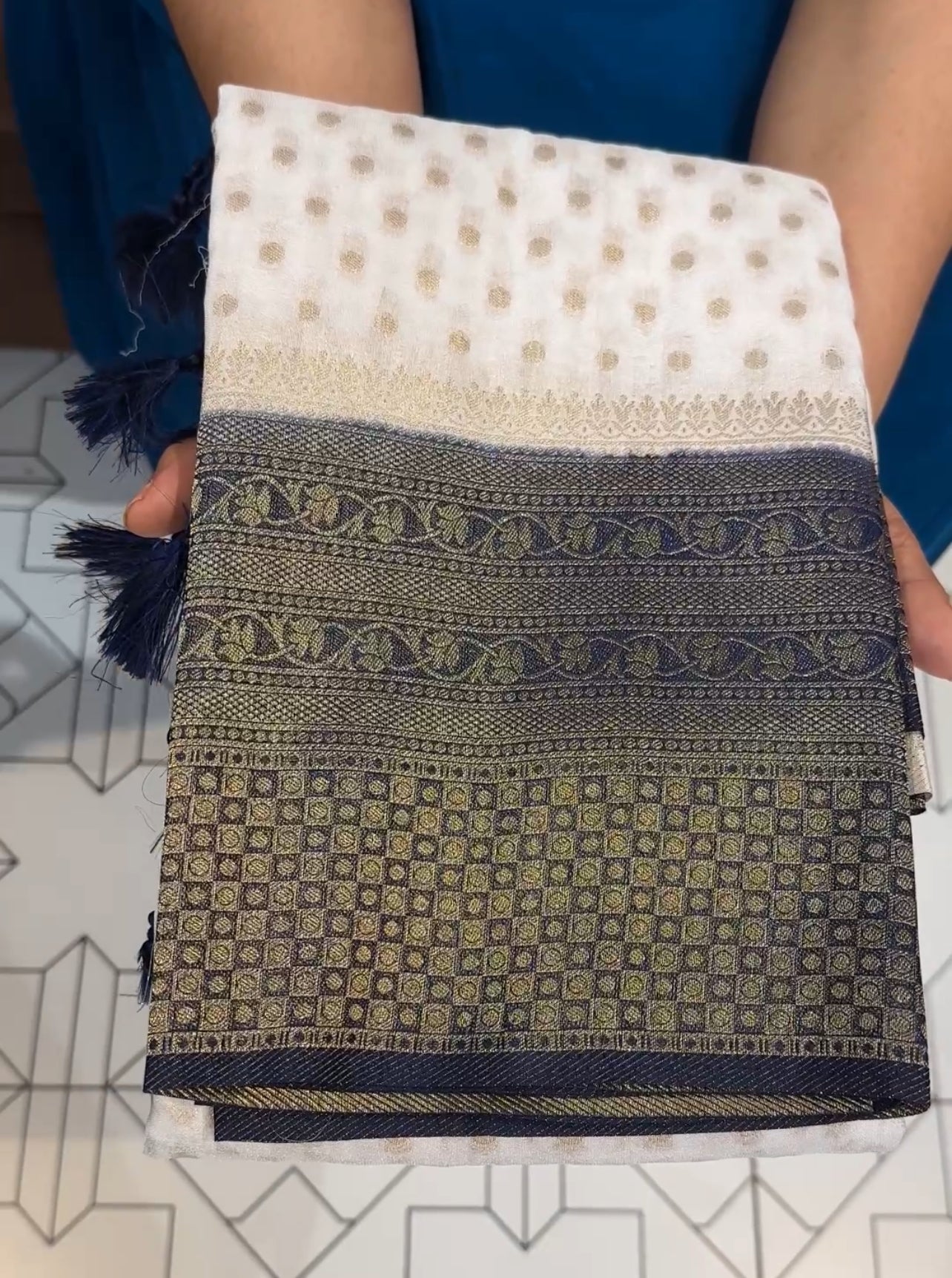 SEMI BANARSI SAREES - IHA 17258