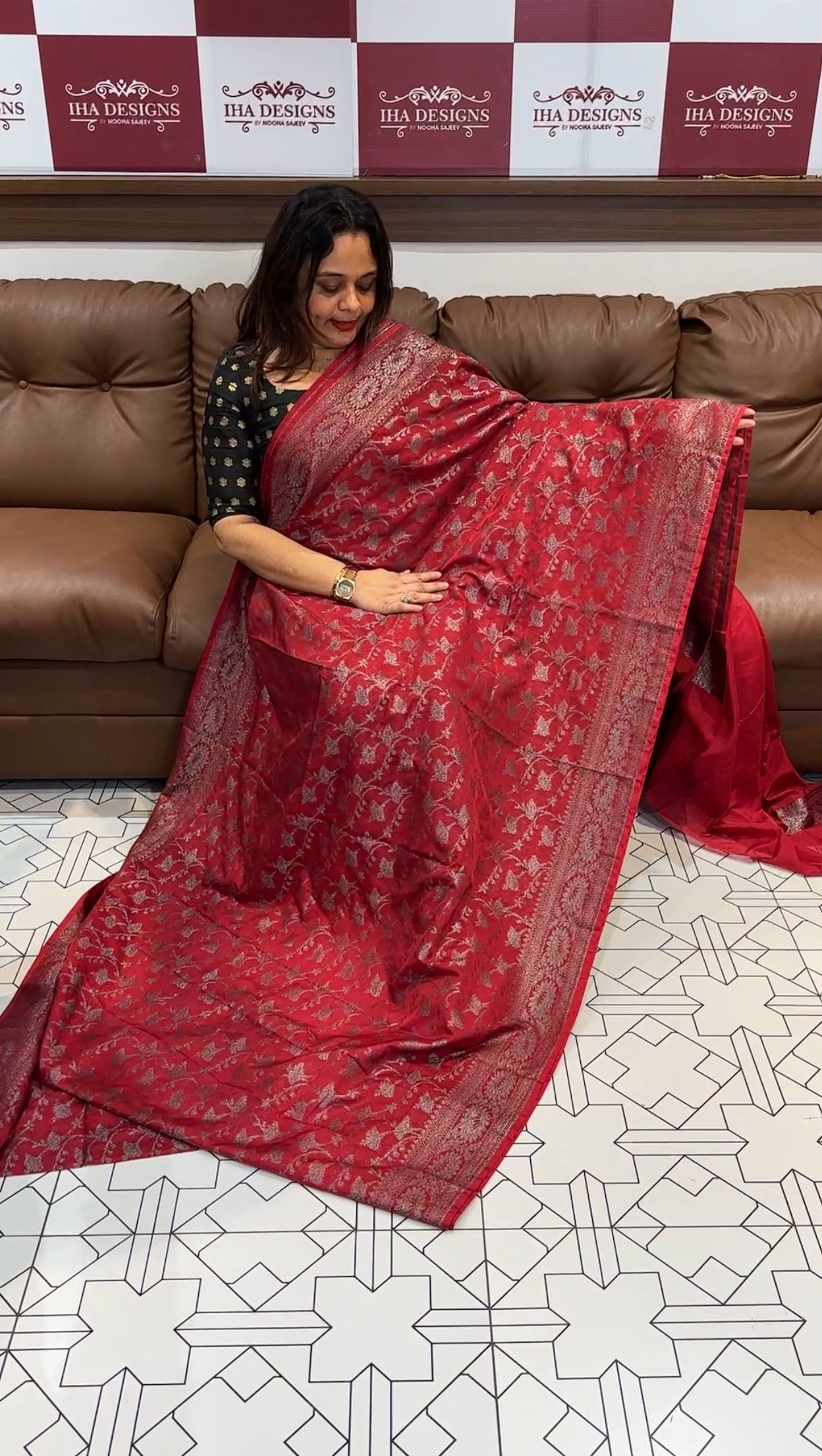 SEMI BANARASI SAREE - IHA 14548