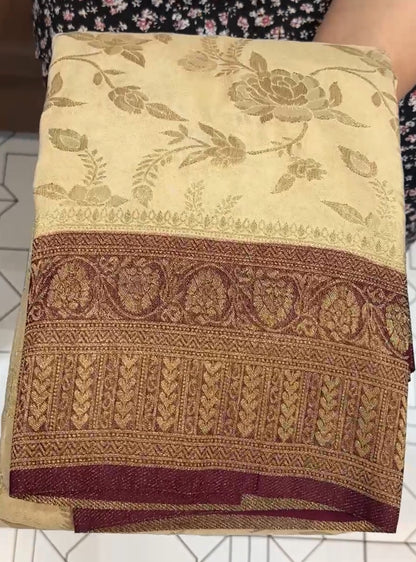 SEMI BANARASI SAREE - IHA 19208