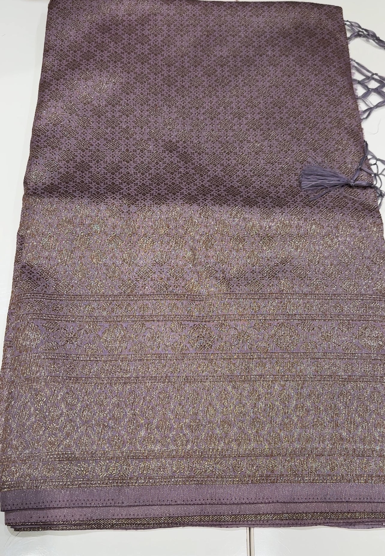 SEMI KATAN SAREE - IHA 19116