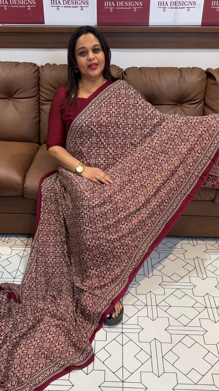 Latest Saree Designs for Upcoming Diwali Celebration