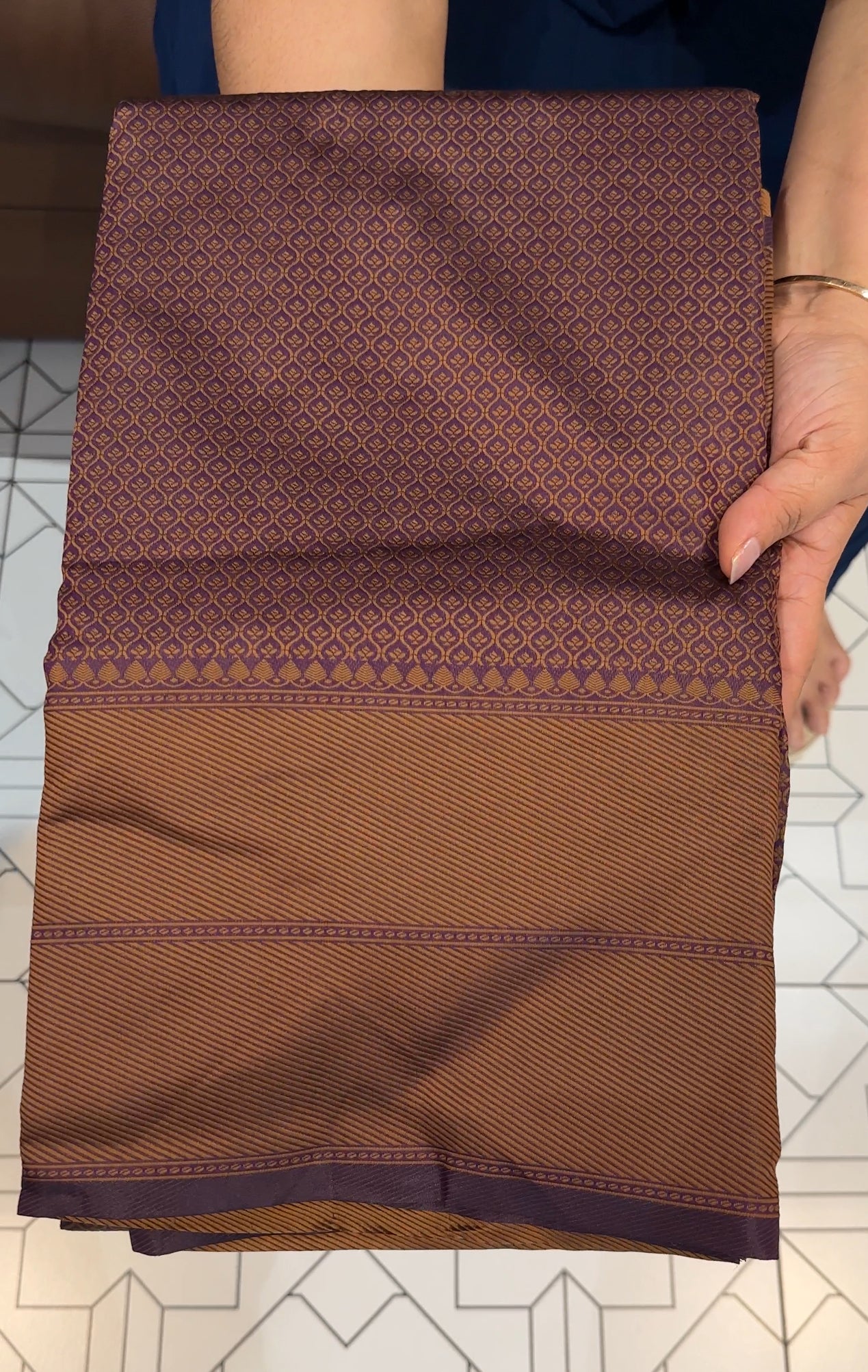 SEMI BANARASI SAREE - IHA 18194