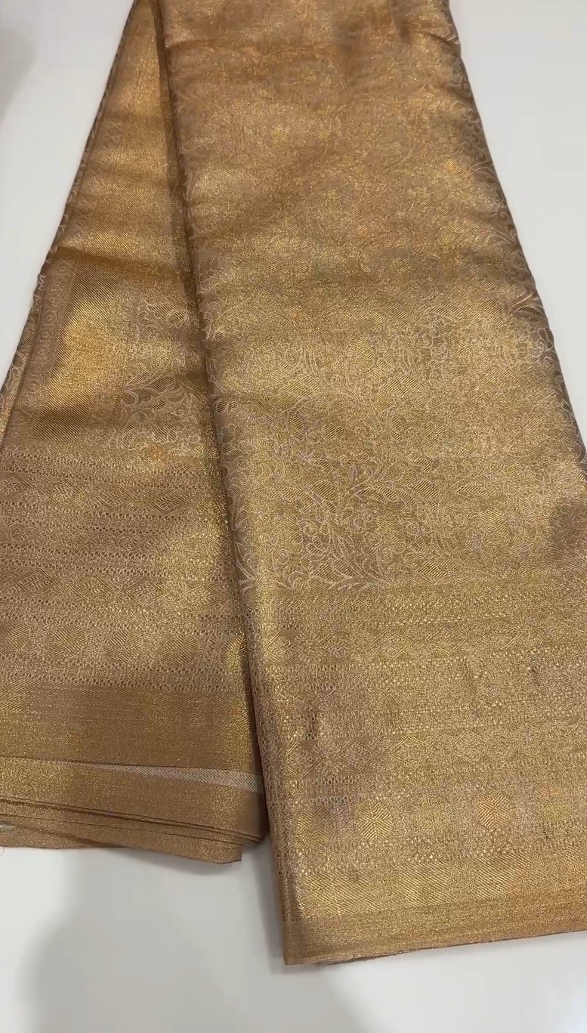 TISSUE KANCHIPURAM SILK SAREE - IHA 19303