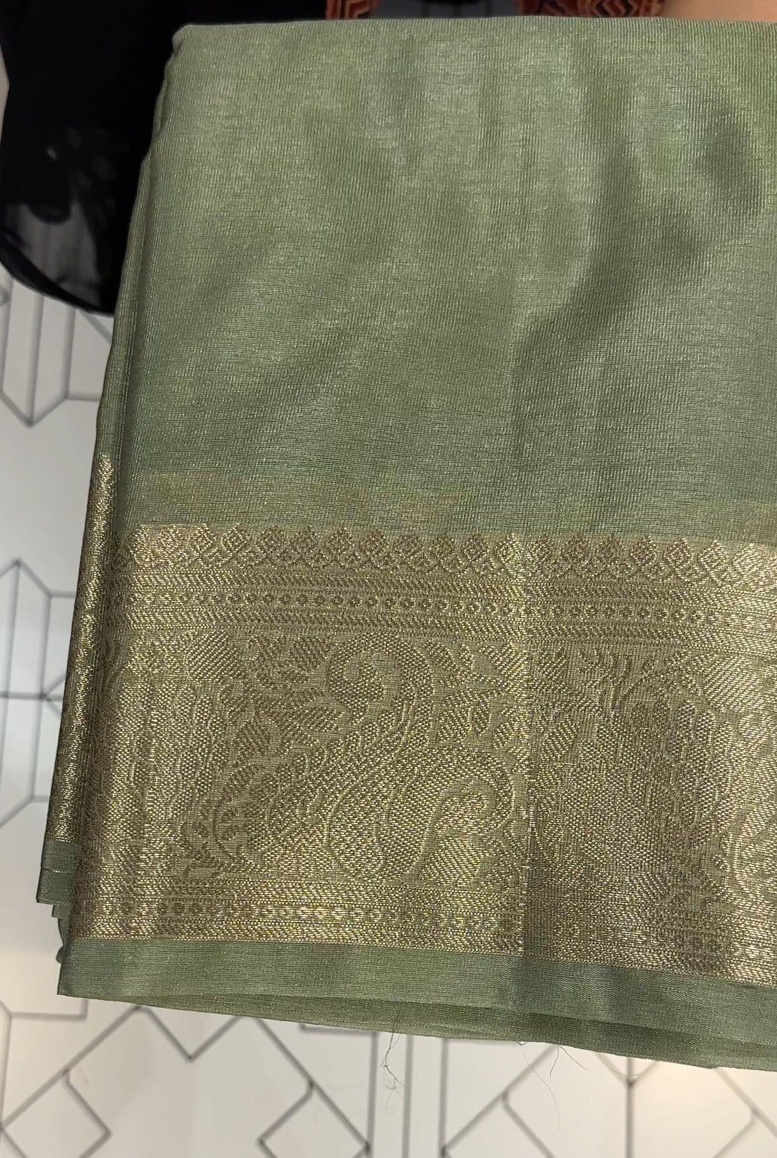 SEMI BANARASI SAREES - IHA 18550