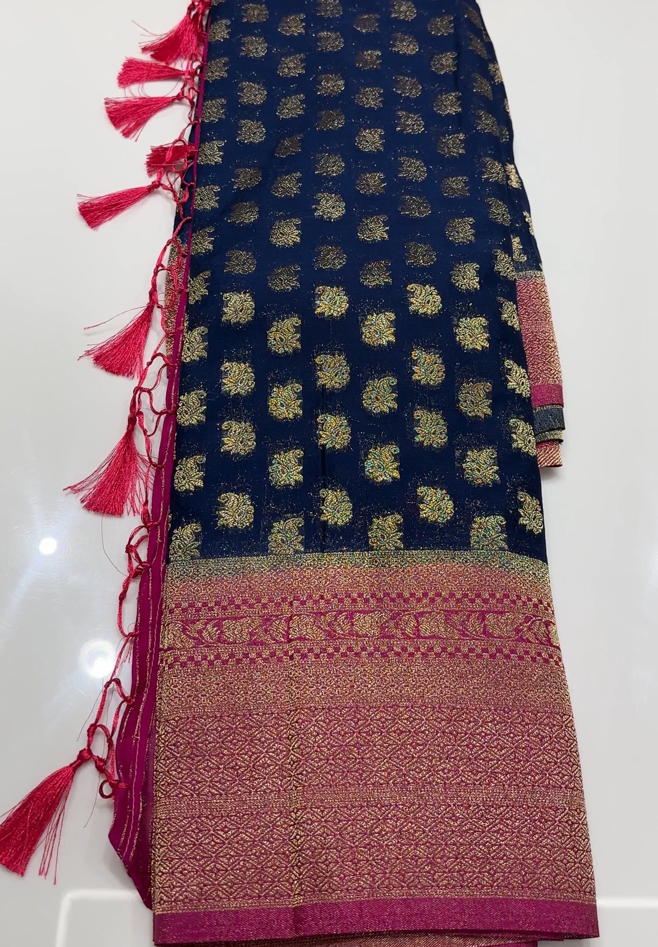 SEMI BANARASI SAREES - IHA 18280