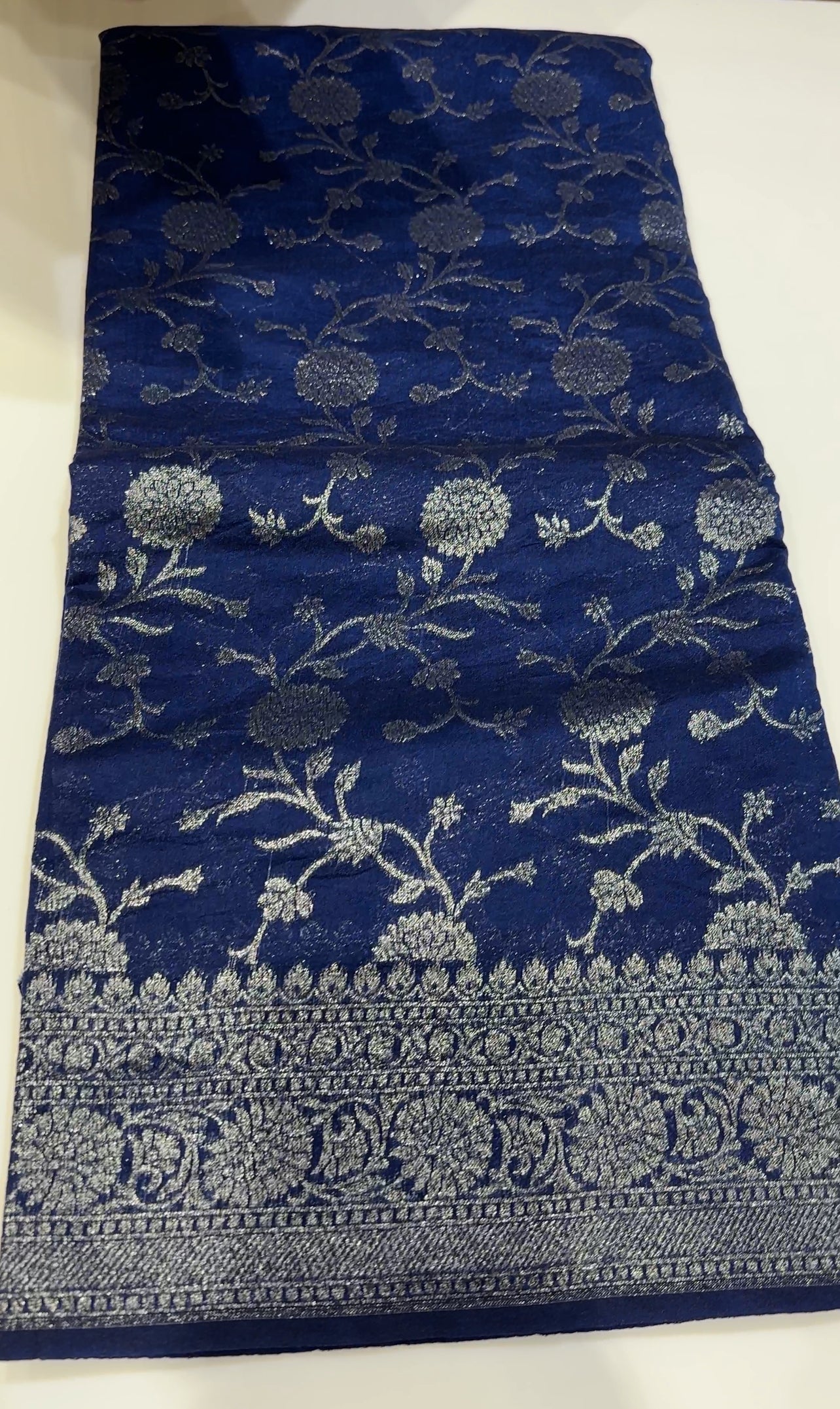 SEMI BANARASI SAREES - IHA 16162