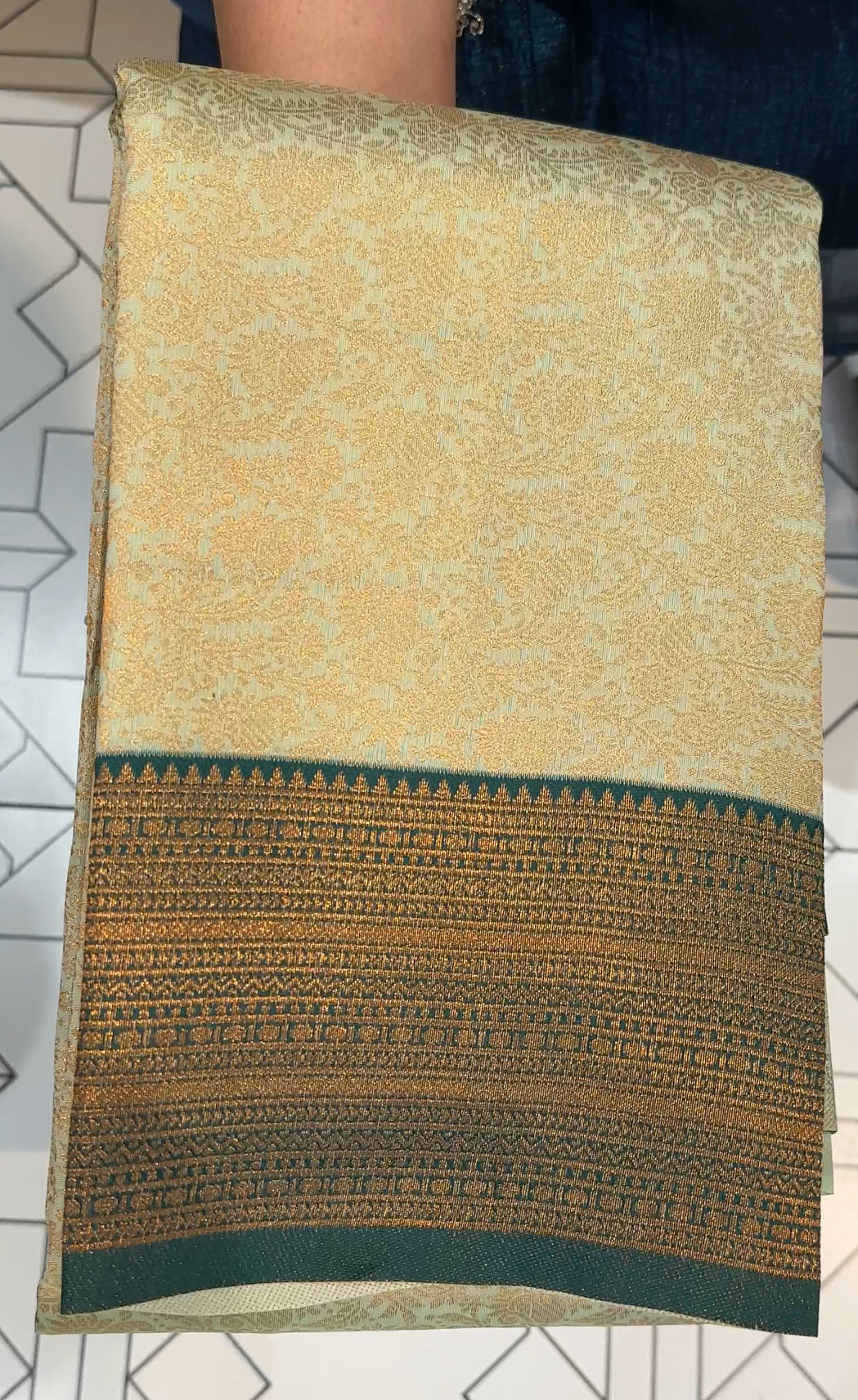 SEMI SILK SAREE - IHA 19548