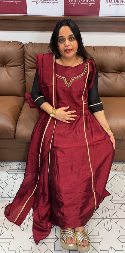 IHA'S IN-HOUSE HAND ALINE TOP AND DUPATTA - IHA 18452