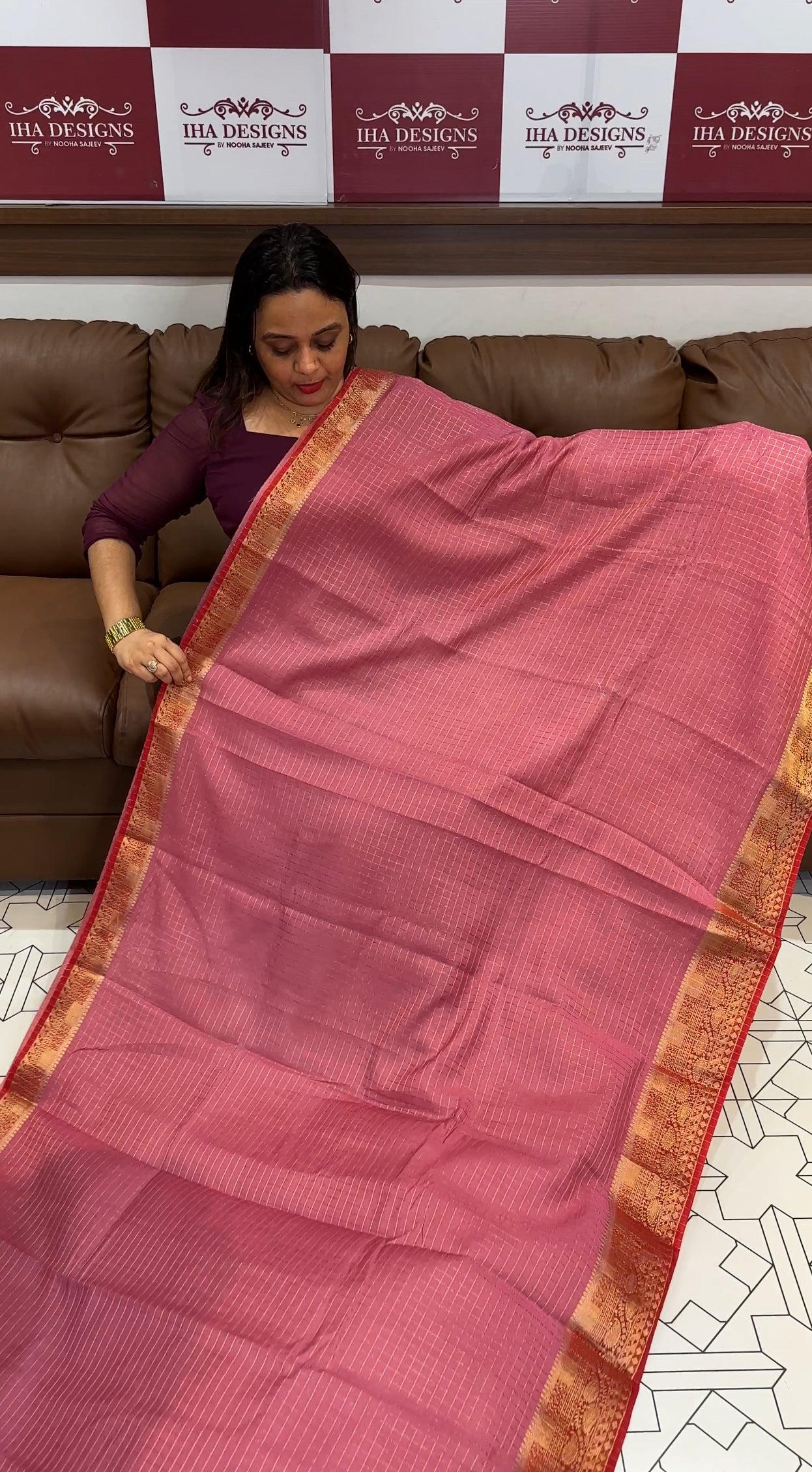 SEMI BANARASI SAREE - IHA 19131