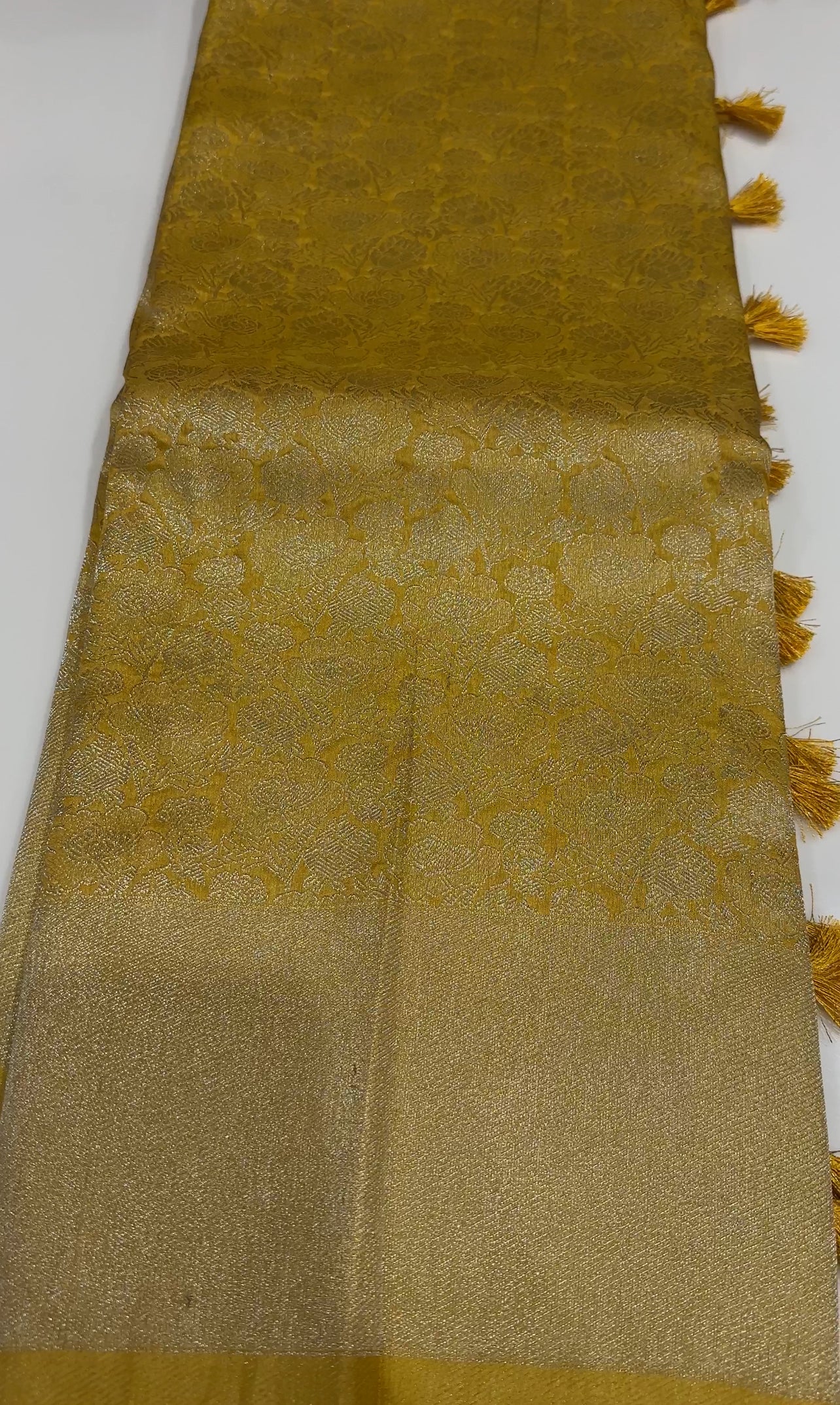 SOFT  BANARASI SAREES - IHA 17444