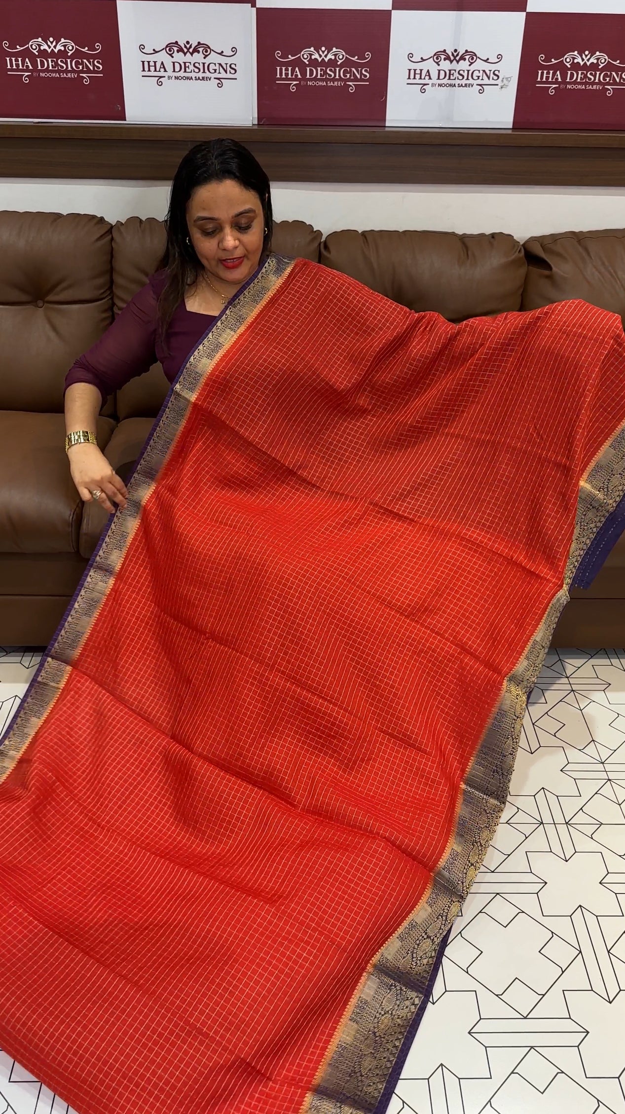 SEMI BANARASI SAREE - IHA 19131