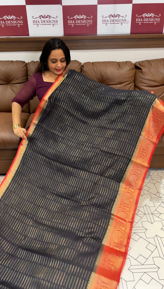 SEMI BANARASI SAREE - IHA 19066