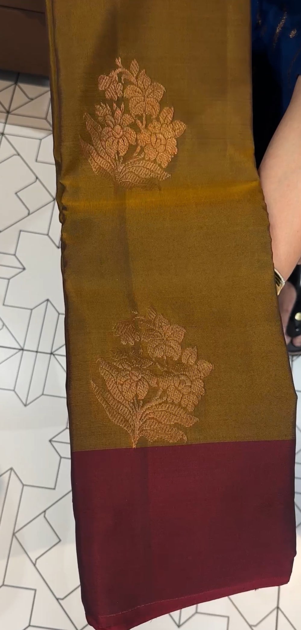 DESIGNER SOFT SILK SAREE - IHA 19237