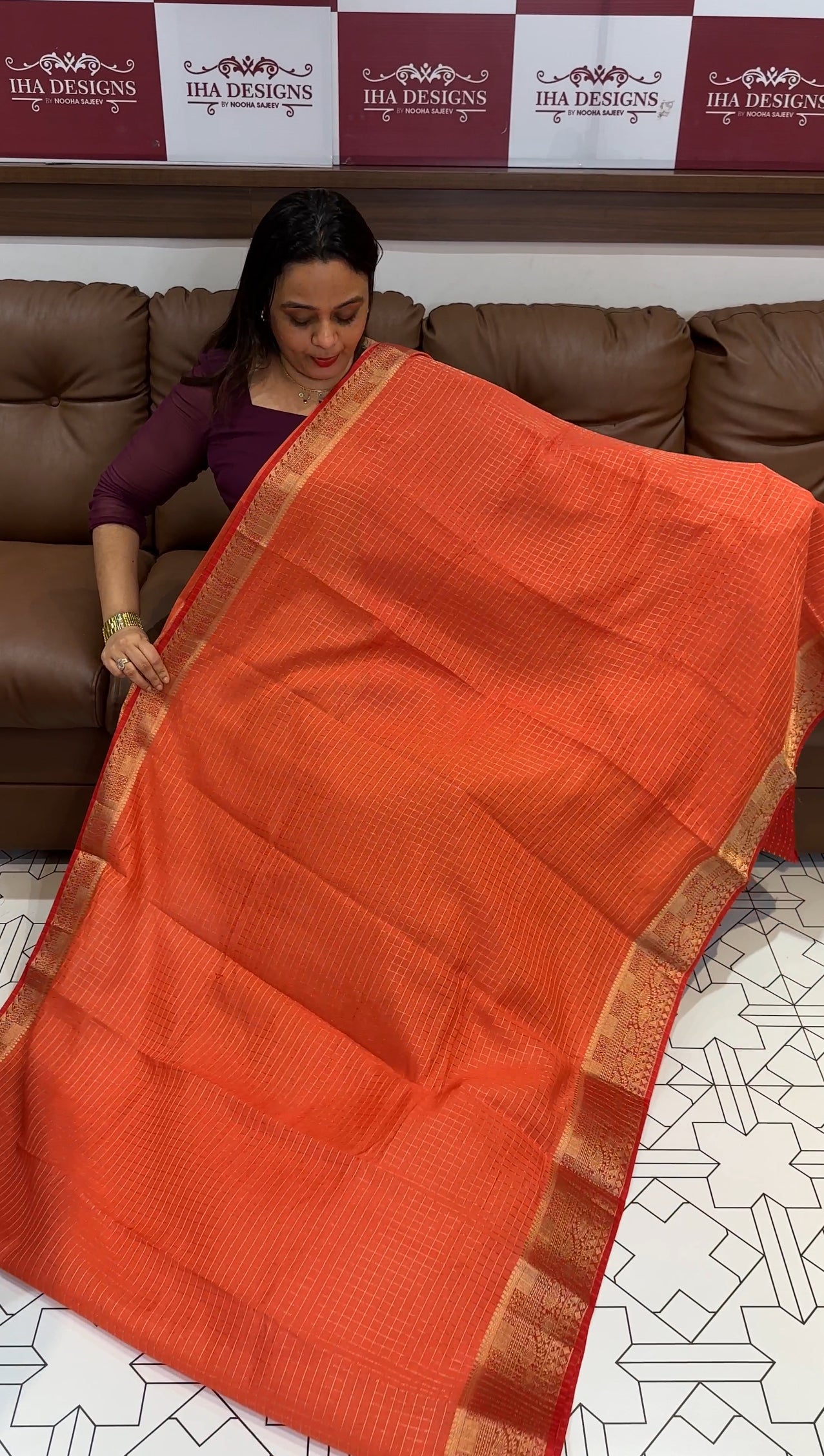 SEMI BANARASI SAREE - IHA 19131