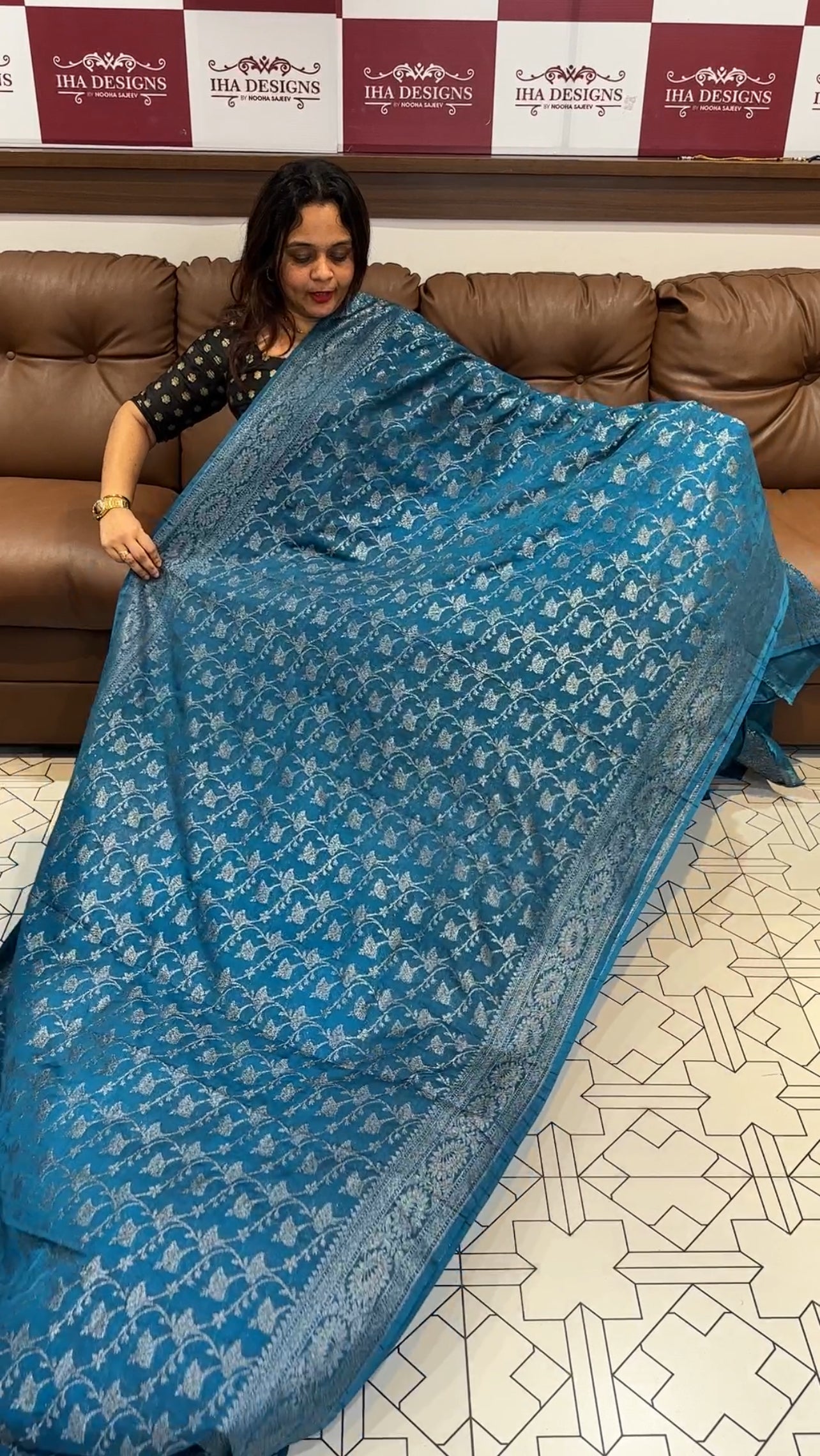 SEMI BANARASI SAREE - IHA 14548