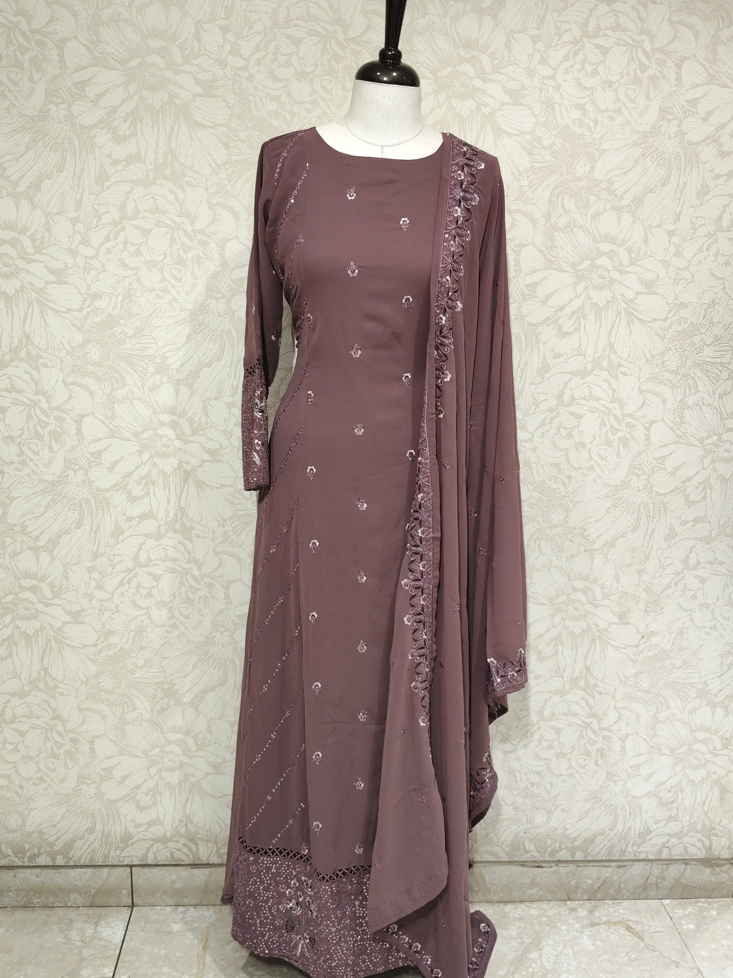 OFFER SALES TOPS COLLECTIONS  - IHA 27140
