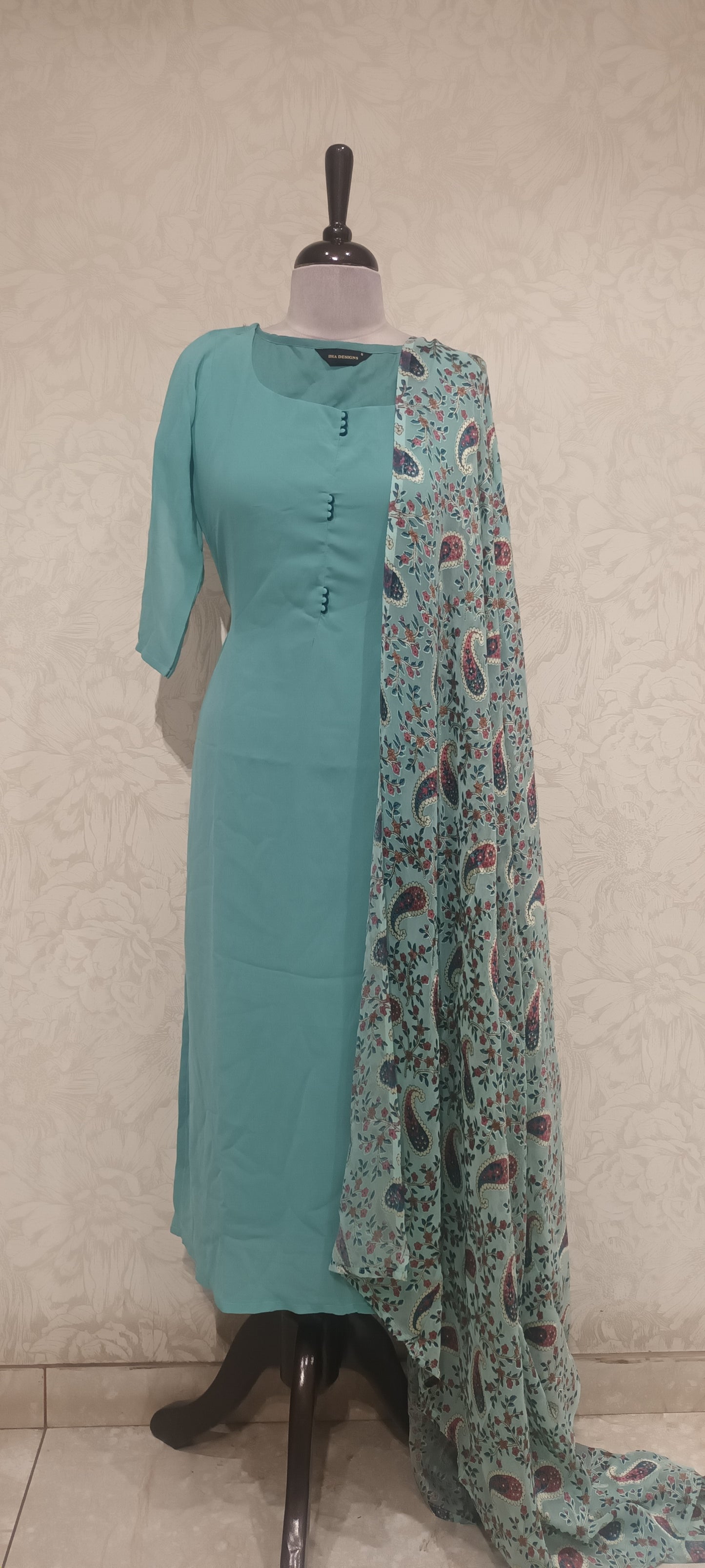 OFFER SALES TOPS COLLECTIONS  - IHA 27140