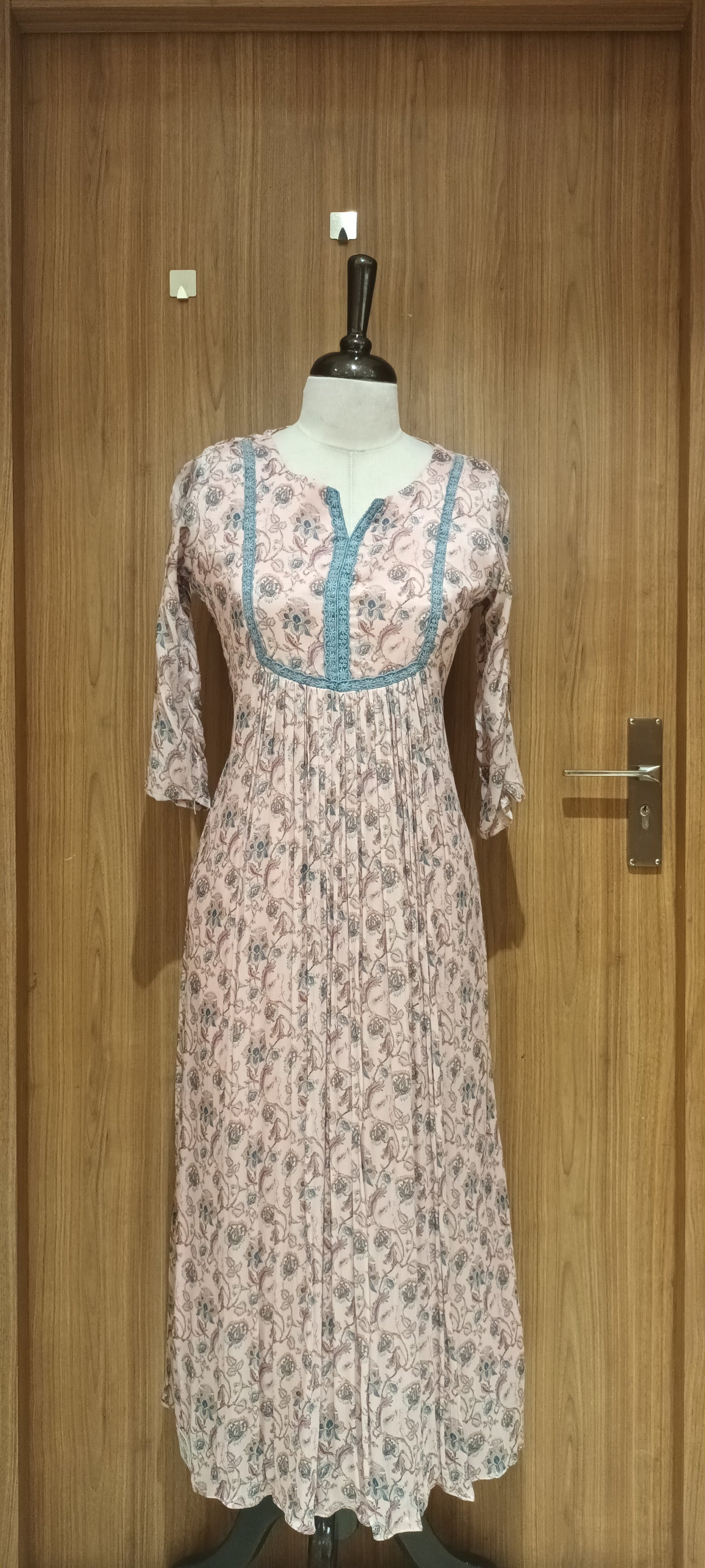 Platinum Chiffon Readymade Kurtis – Iha Alappuzha Collection – IHA 27116