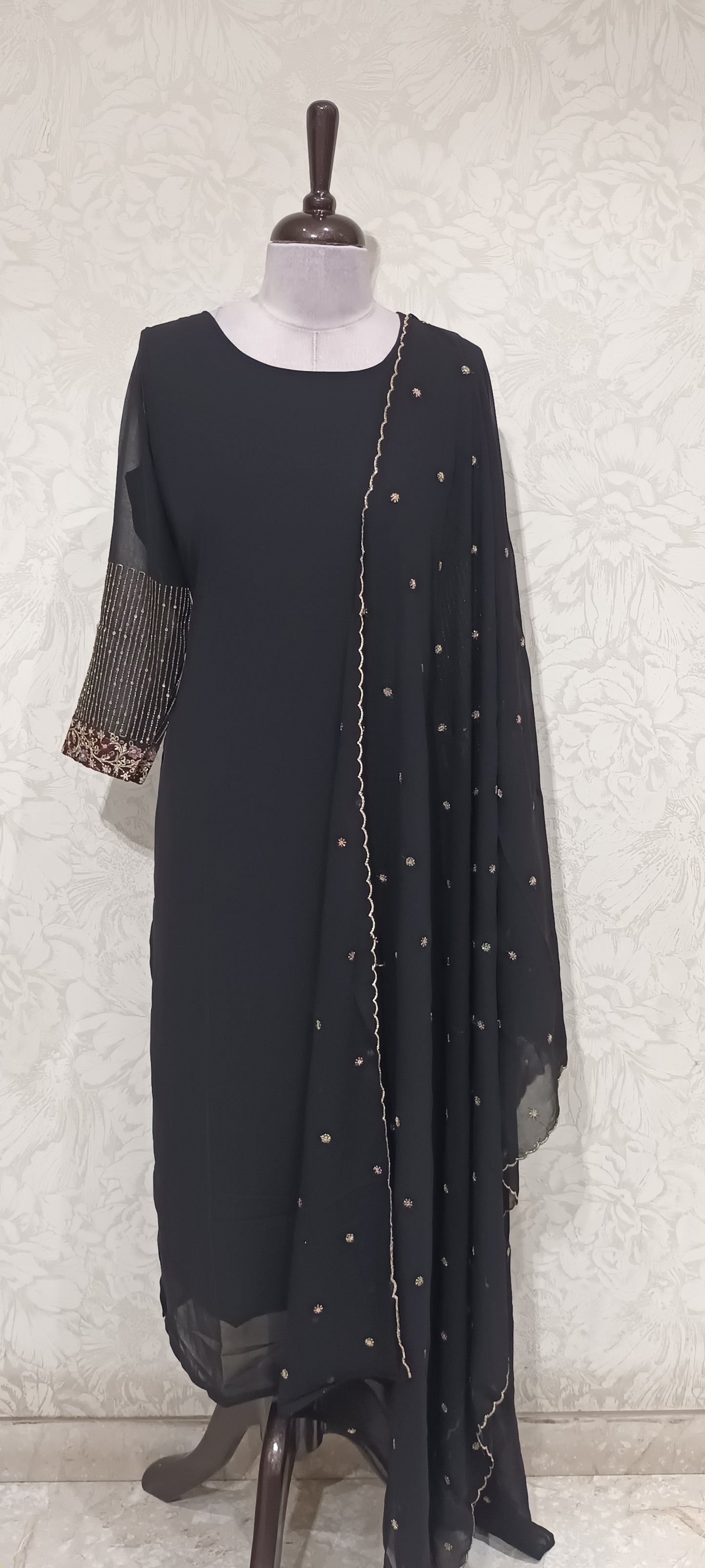 OFFER SALES TOPS COLLECTIONS - IHA 27133