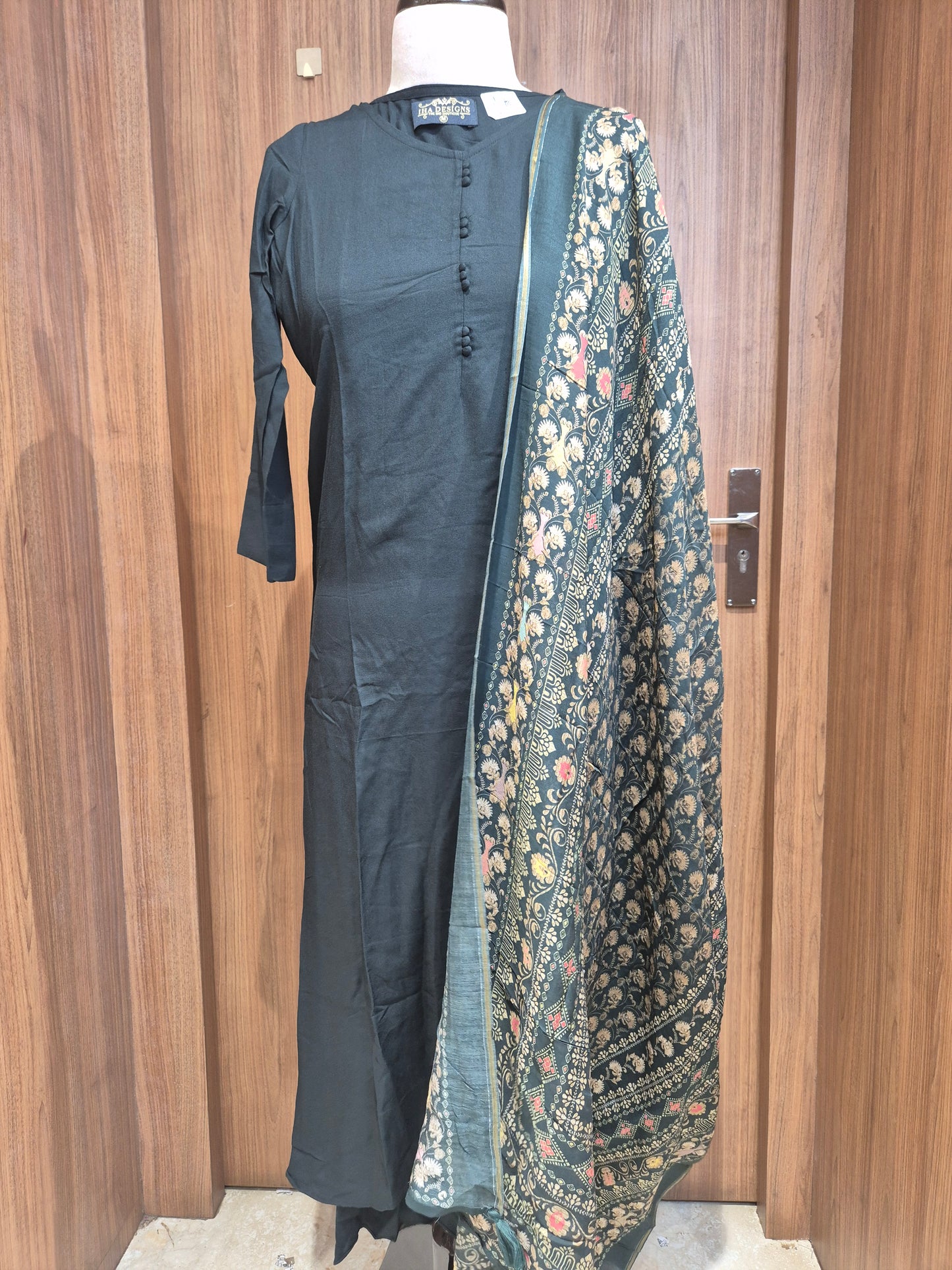 OFFER SALES TOPS COLLECTIONS - IHA 26789