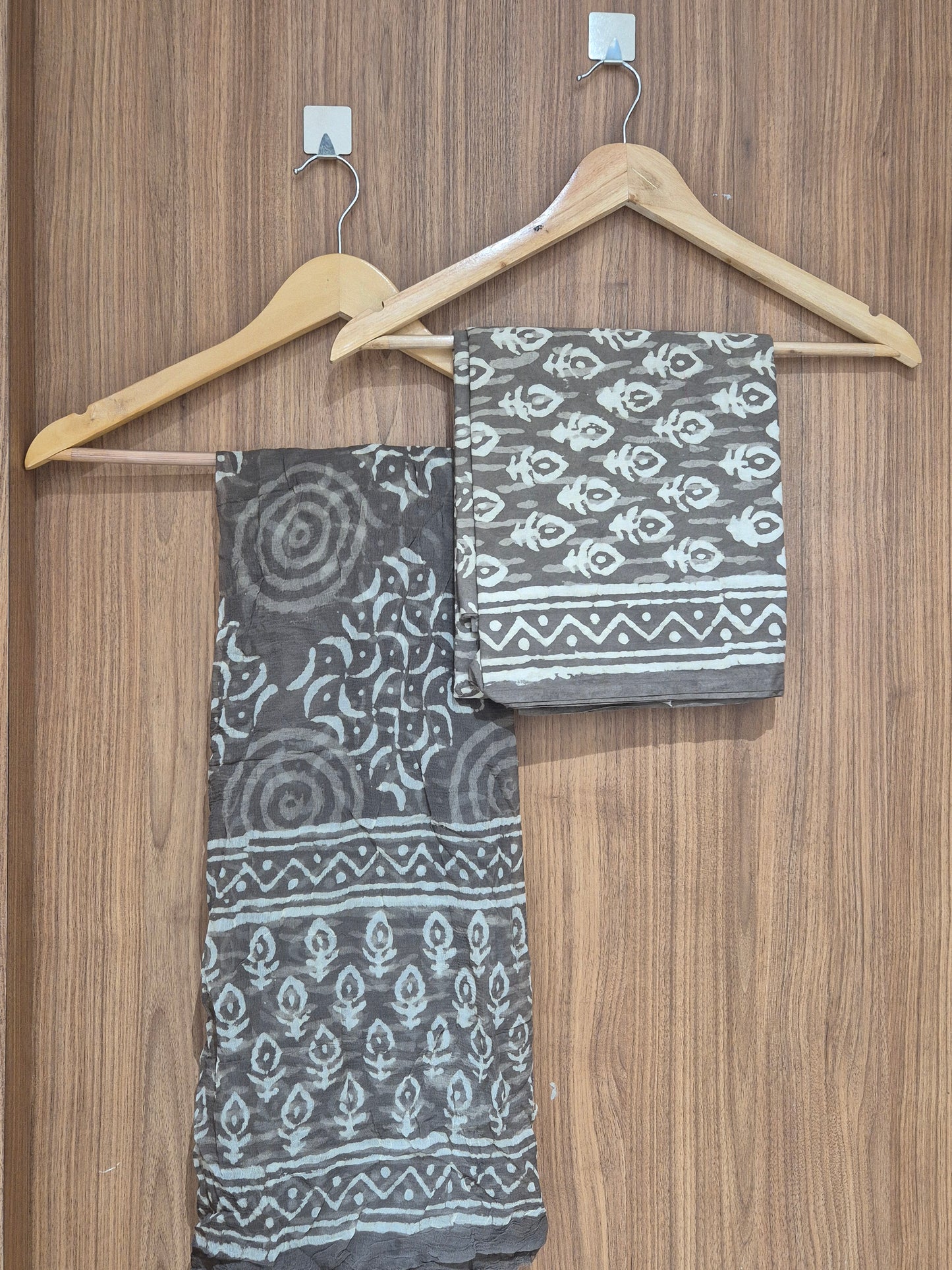 OFFER SALES UNSTITCHED SALWAR SUITS - IHA 26931