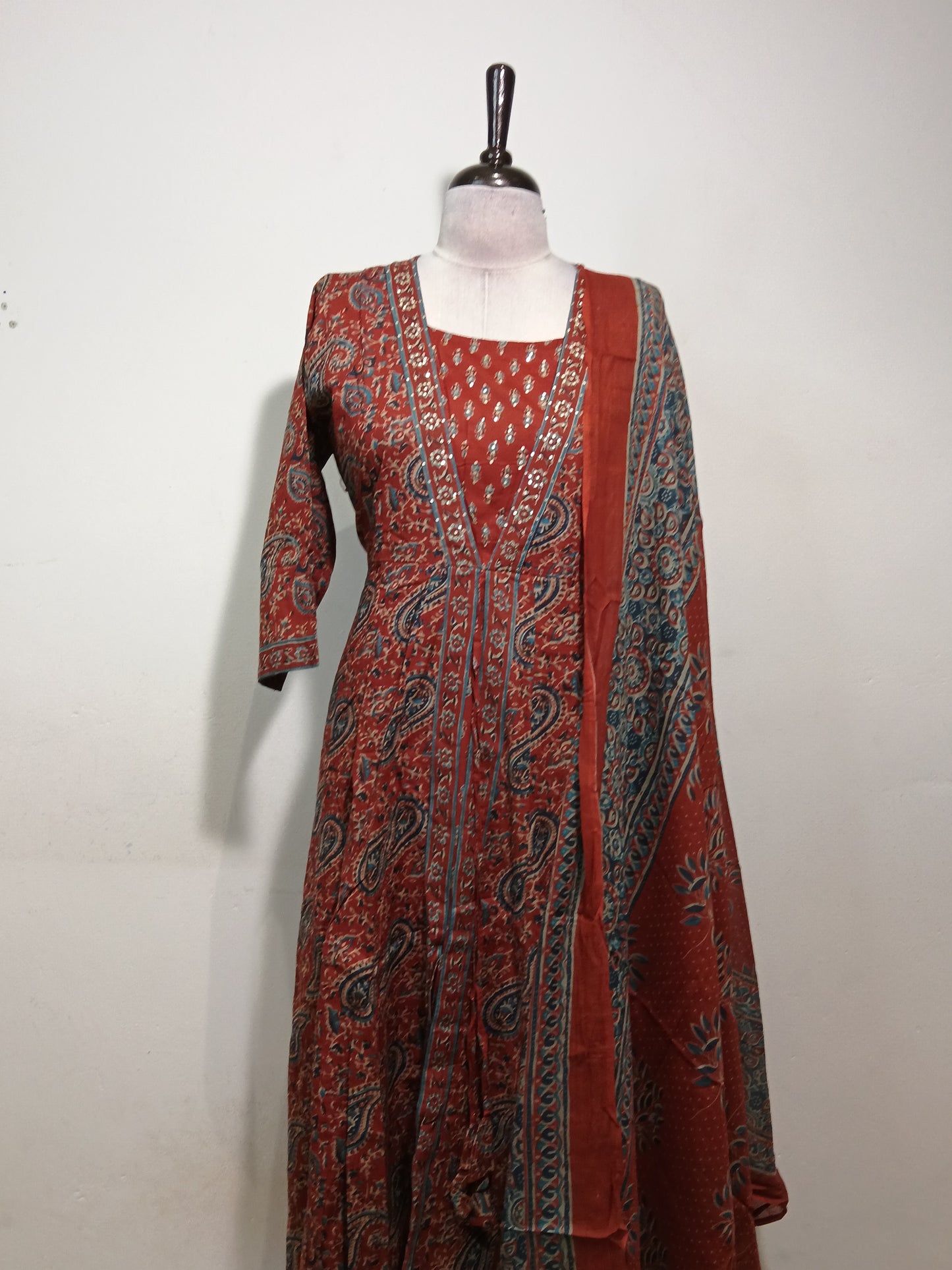 OFFER SALES TOP AND  BOTTOM  -  IHA 34489