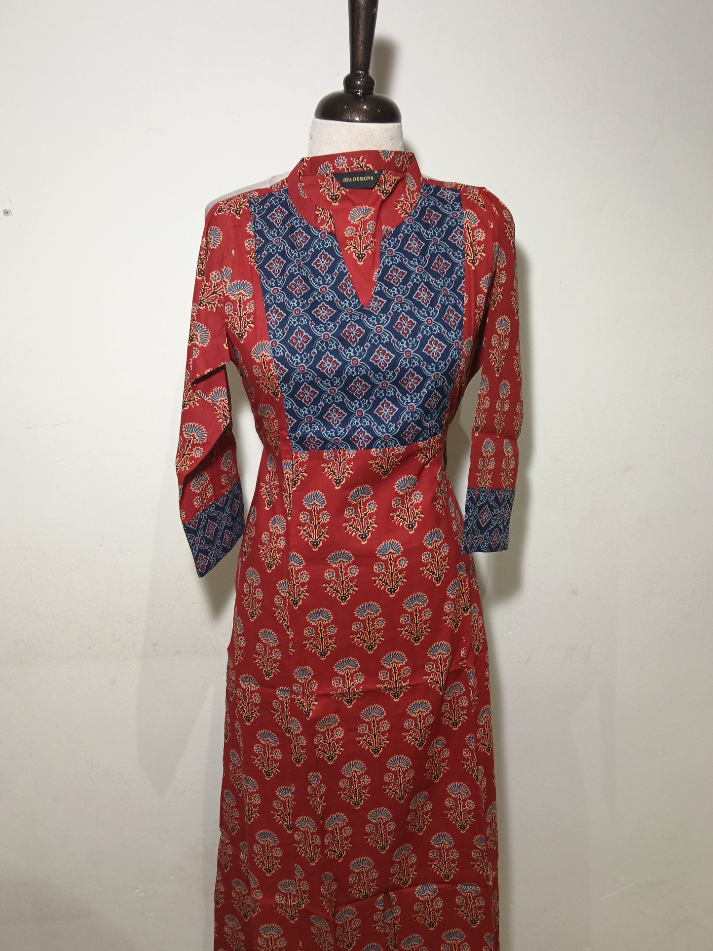 OFFER SALES TOPS  -  IHA 34756