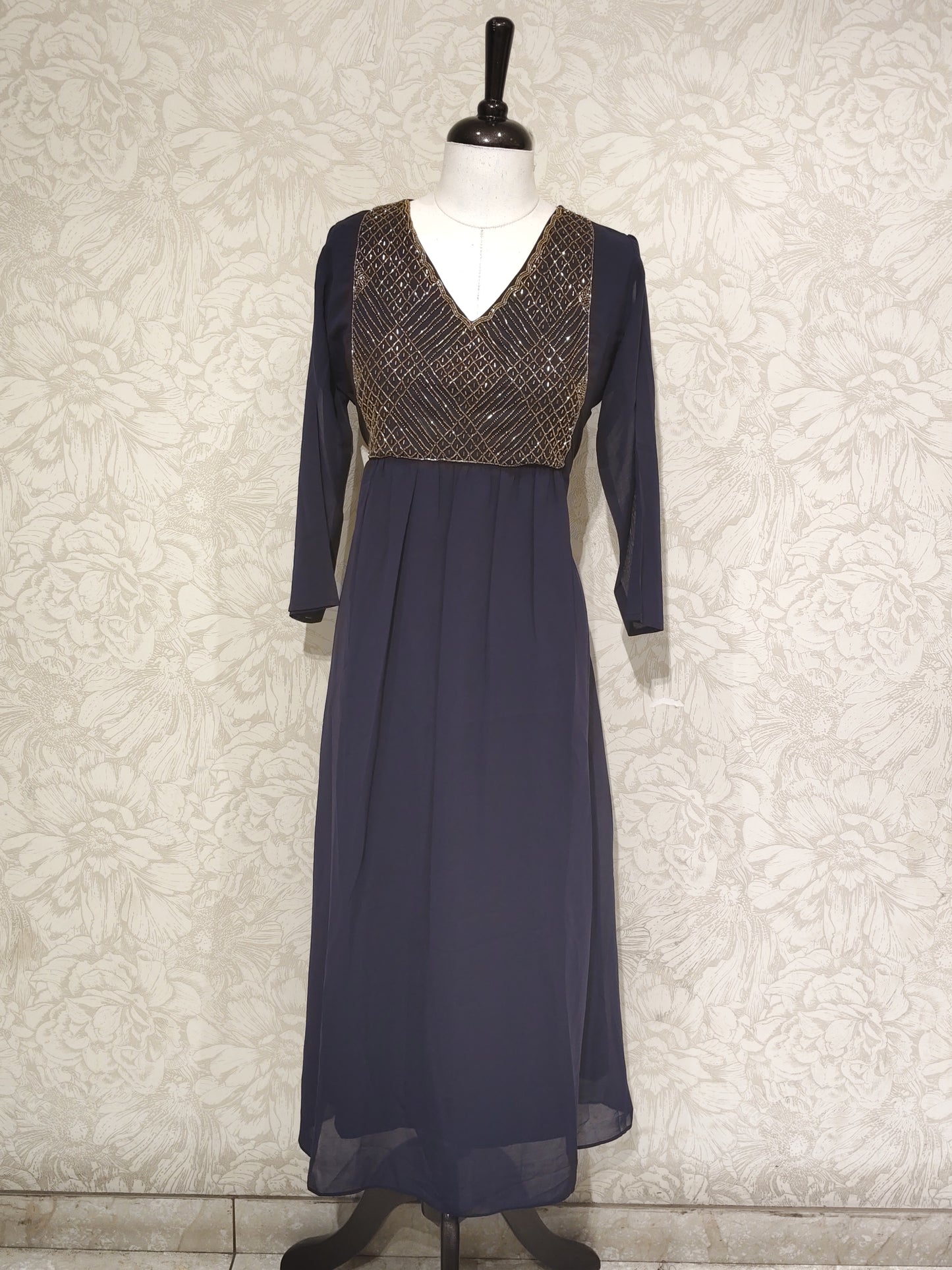 OFFER SALES TOPS COLLECTIONS  - IHA 27140