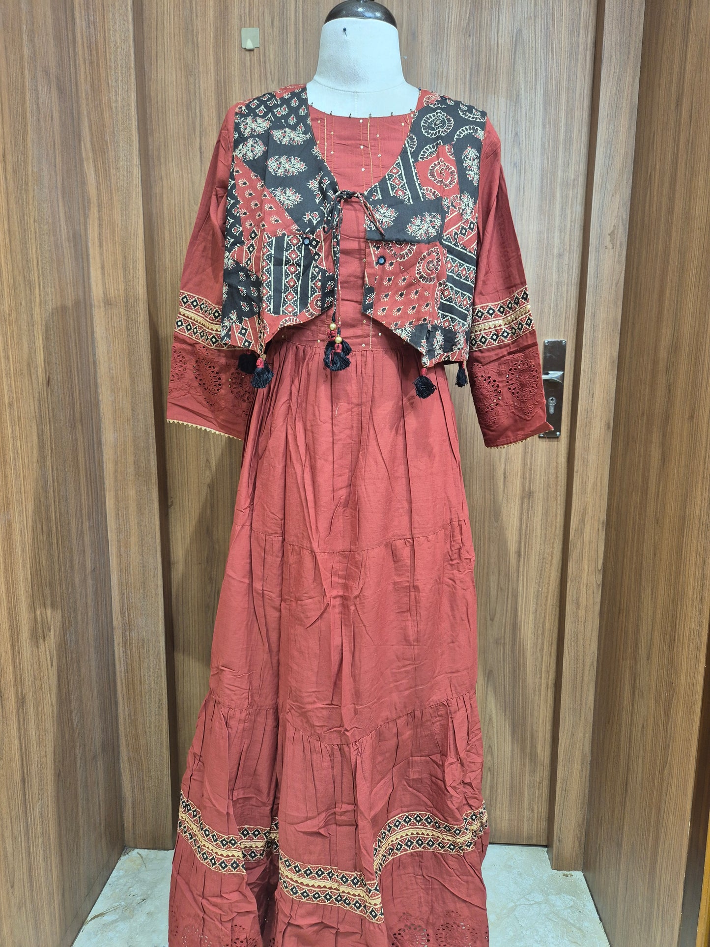OFFER SALES TOPS COLLECTIONS  - IHA 26749