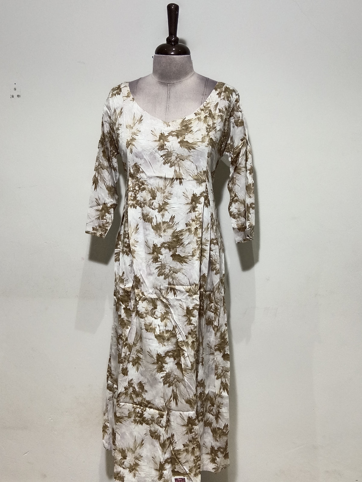 OFFER SALES TOP'S -  IHA 35832