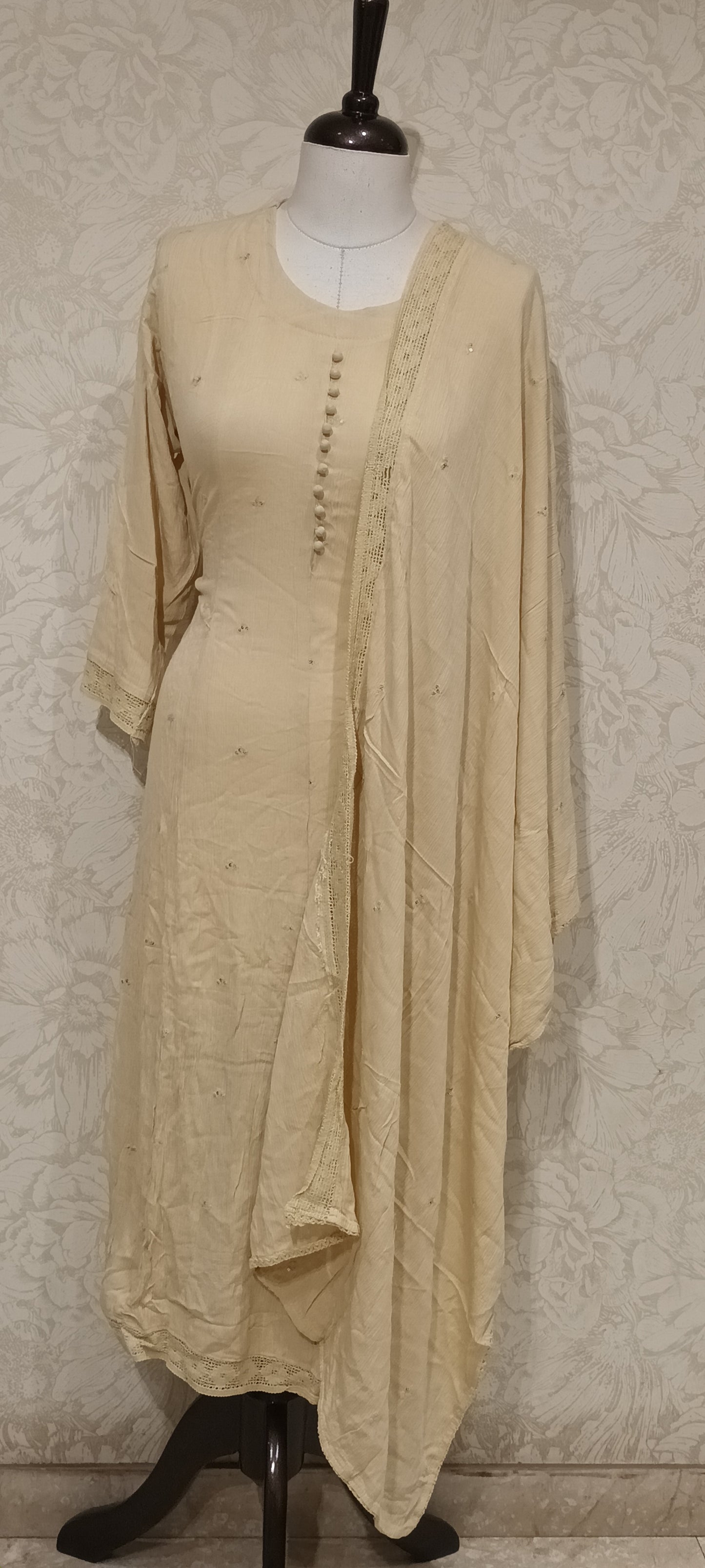 OFFER SALES TOPS COLLECTIONS - IHA 27110