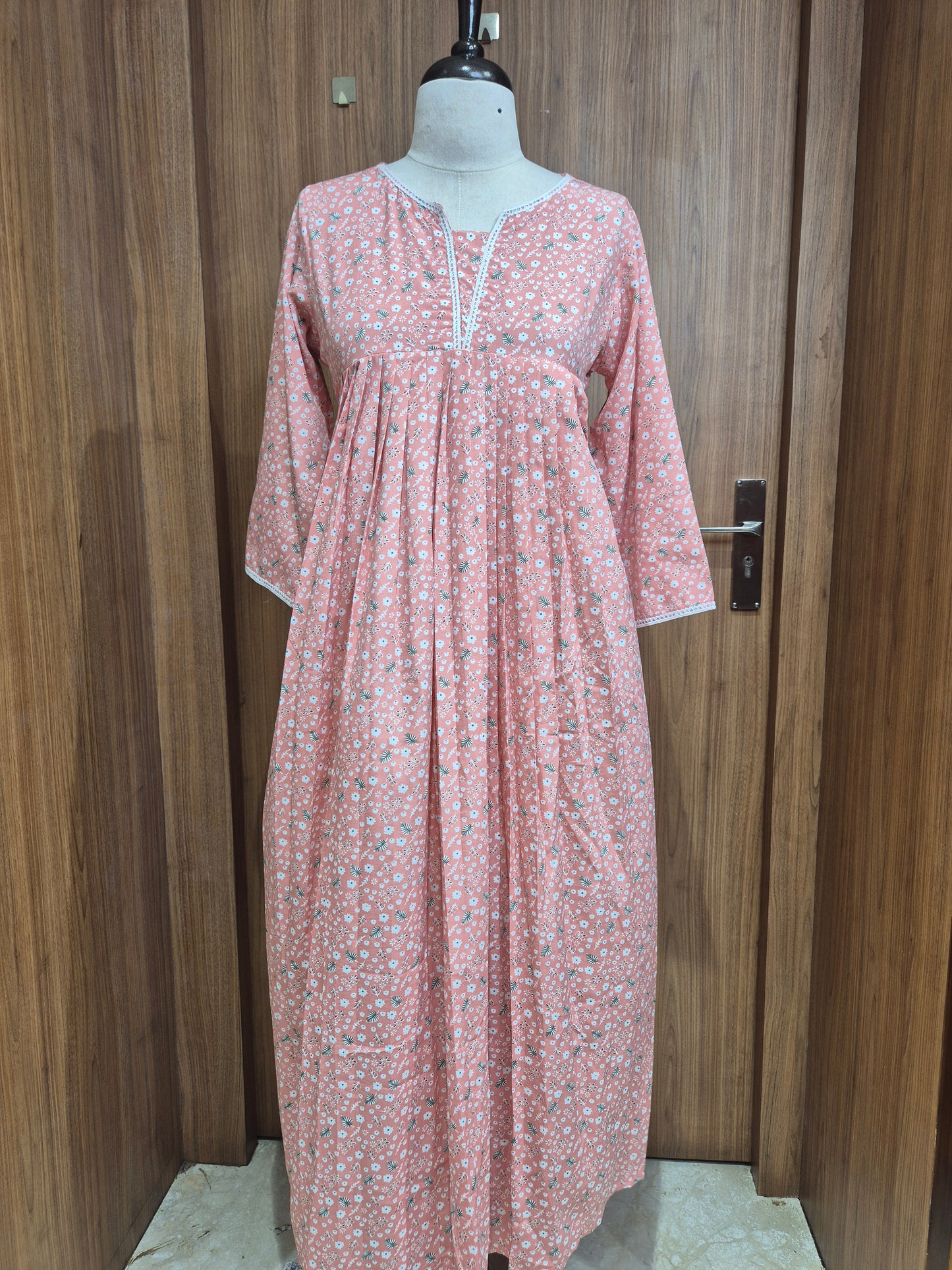 OFFER SALES TOPS COLLECTIONS  - IHA 26749