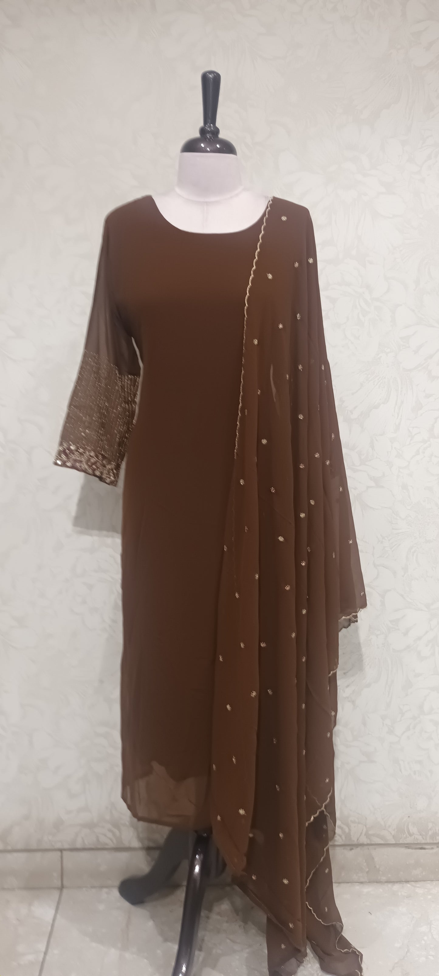 OFFER SALES TOPS COLLECTIONS  - IHA 27140
