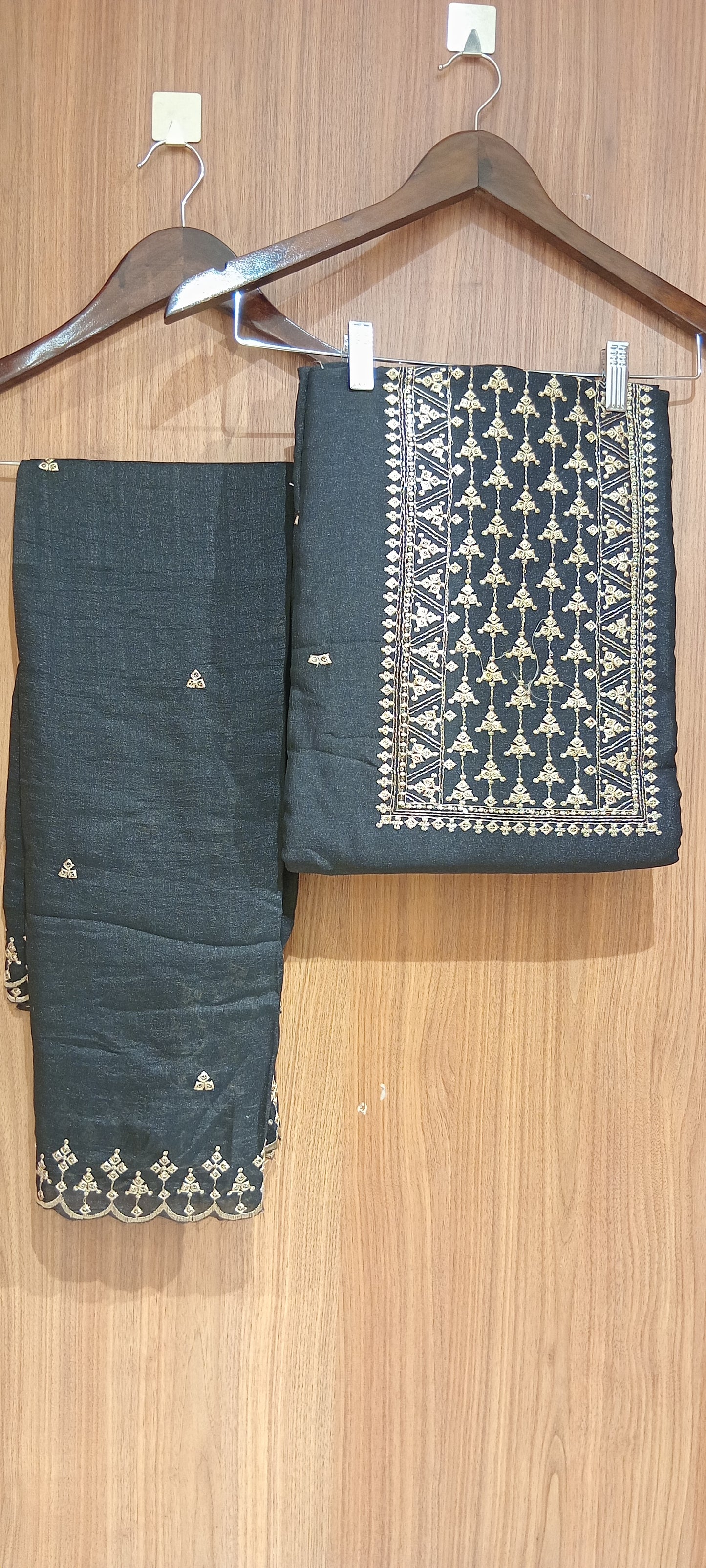 OFFER SALES UNSTITCHED SALWAR  - IHA 27658