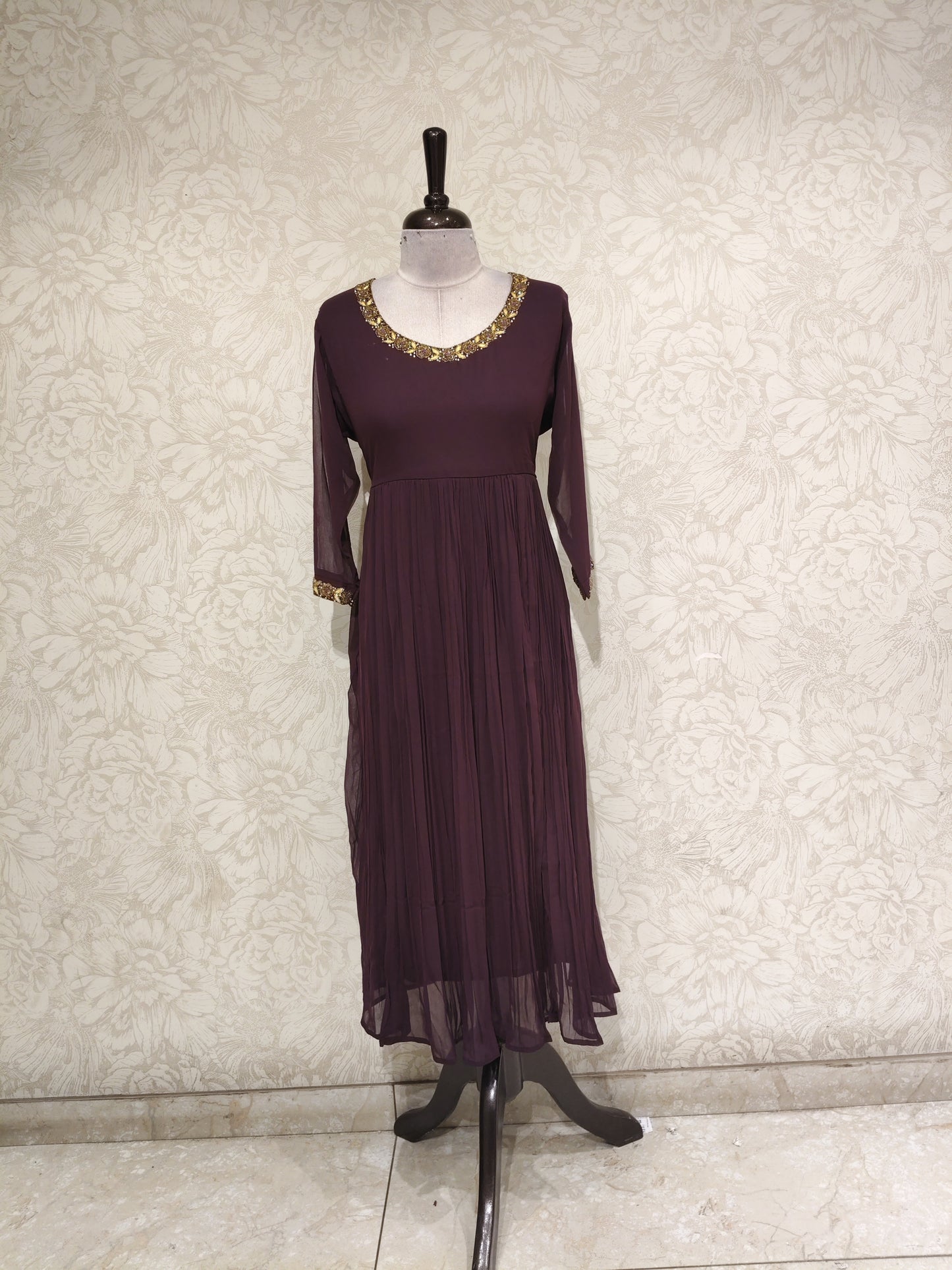 OFFER SALES TOP ONLY COLLECTIONS  - IHA 27845