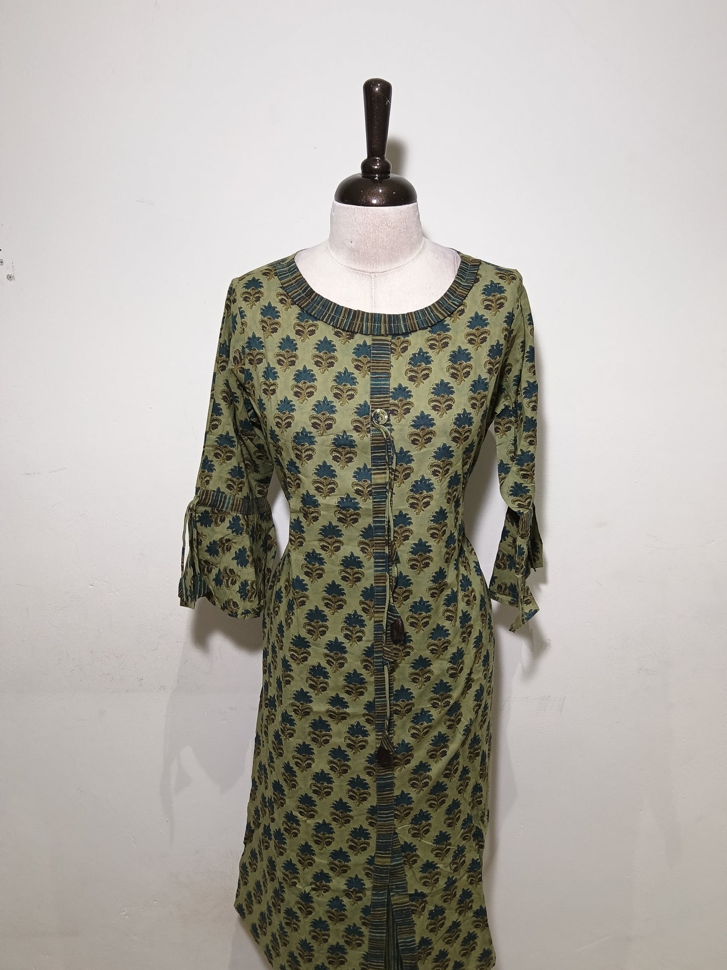OFFER SALES TOP AND BOTTOM  -  IHA 34910