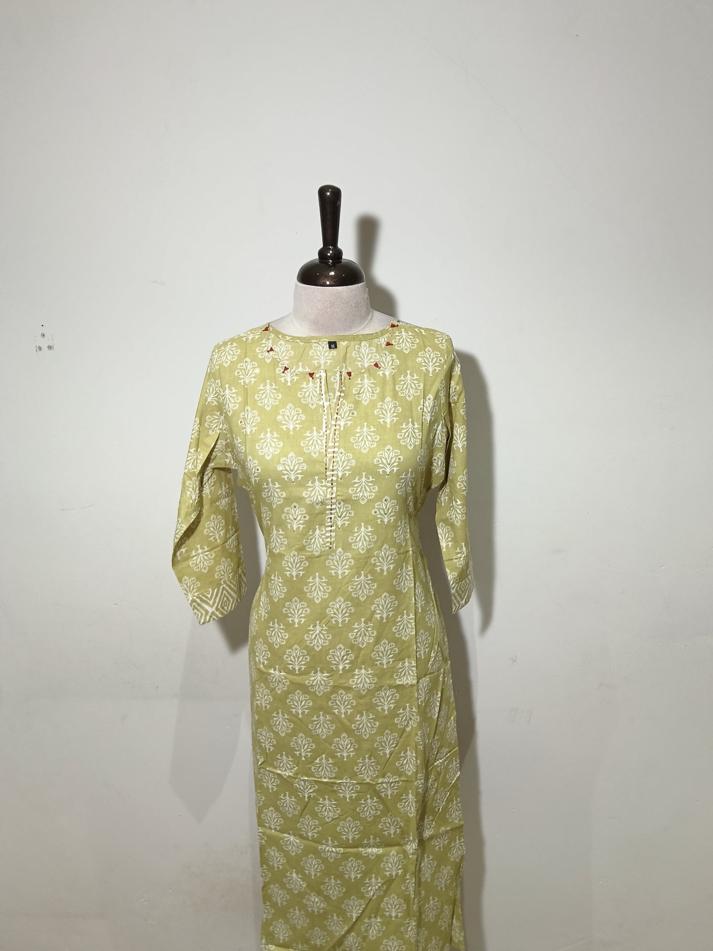 OFFER SALES TOP'S-  IHA 35109