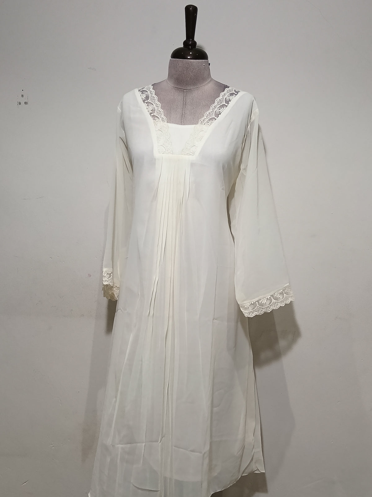 OFFER SALES TOP'S -  IHA 35832