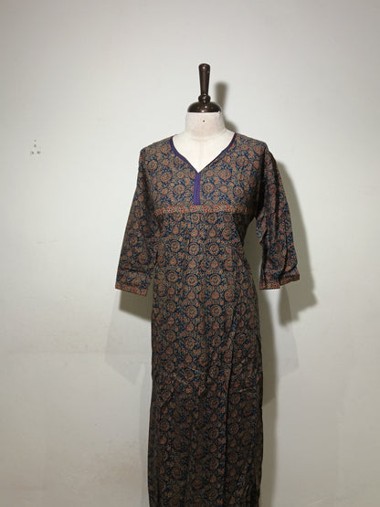OFFER SALES TOPS  -  IHA 34756