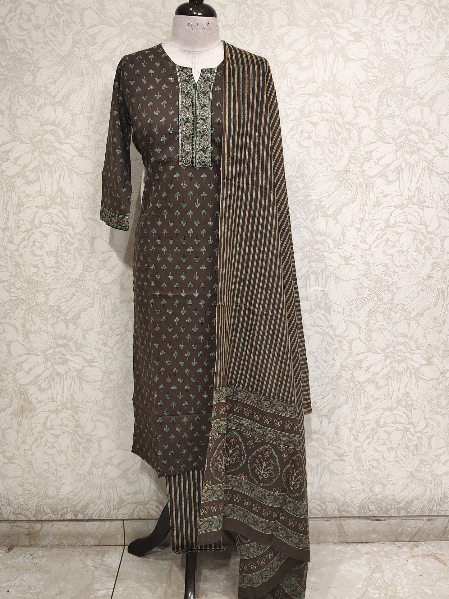 OFFER SALES TOP AND BOTTOM - IHA 26955