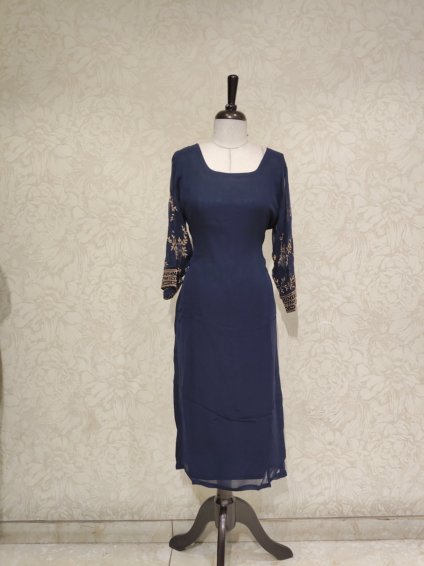 OFFER SALES TOP ONLY COLLECTIONS  - IHA 27845