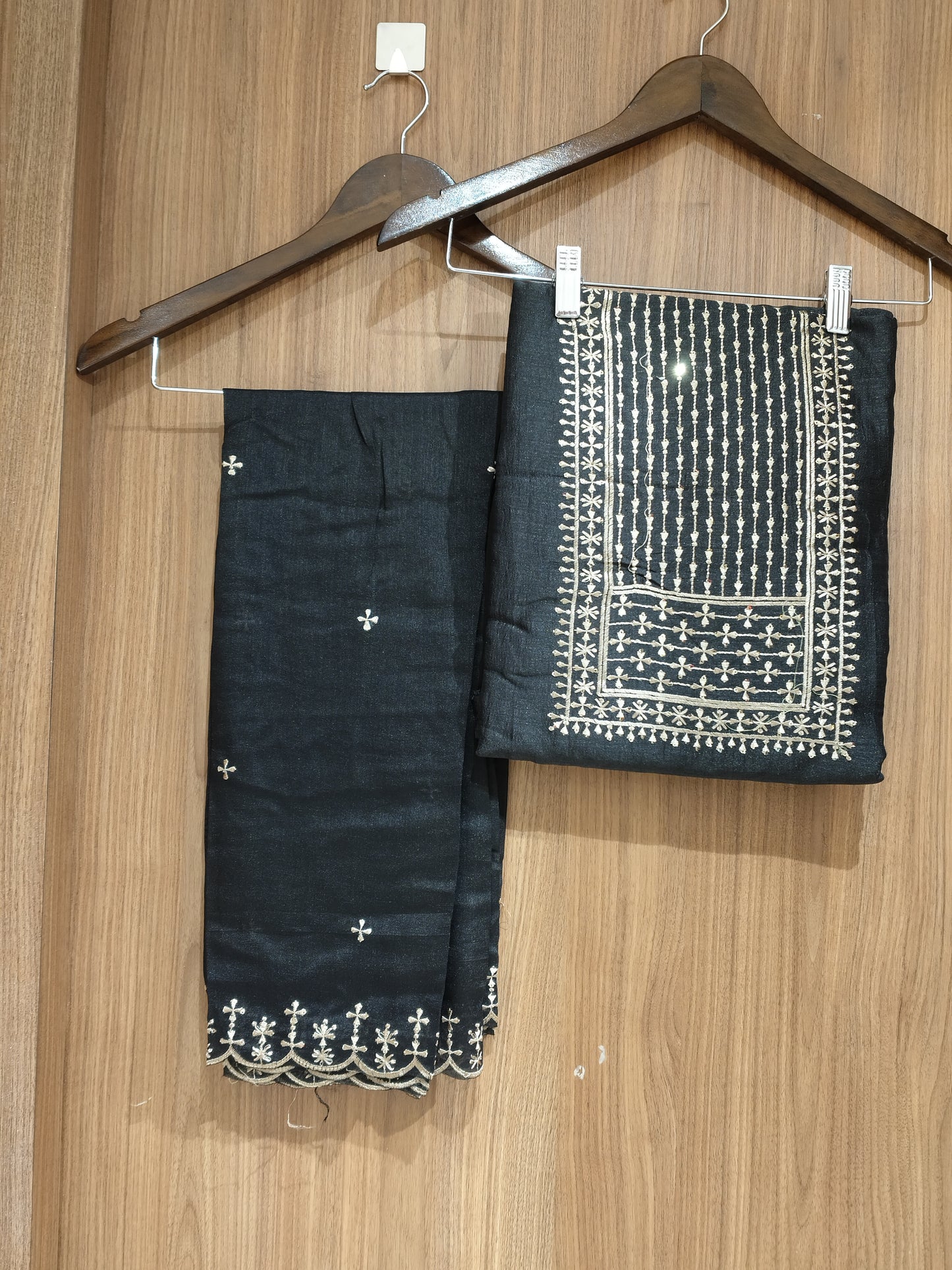 OFFER SALES UNSTITCHED SALWAR  - IHA 27602