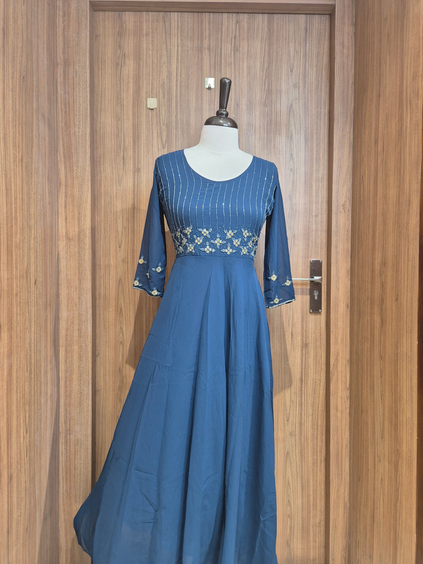 OFFER SALES TOPS COLLECTIONS - IHA 26789