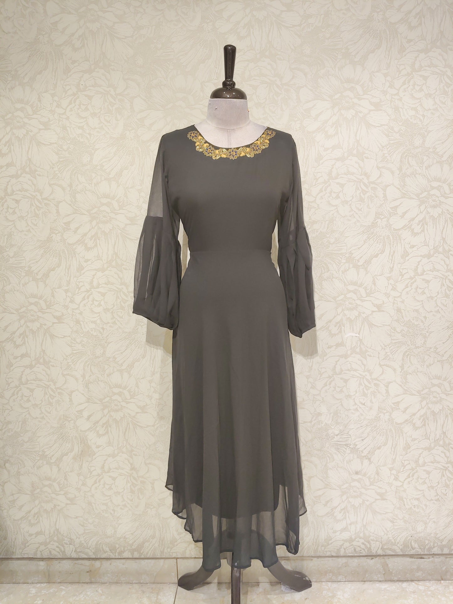 OFFER SALES TOP ONLY COLLECTIONS  - IHA 27845